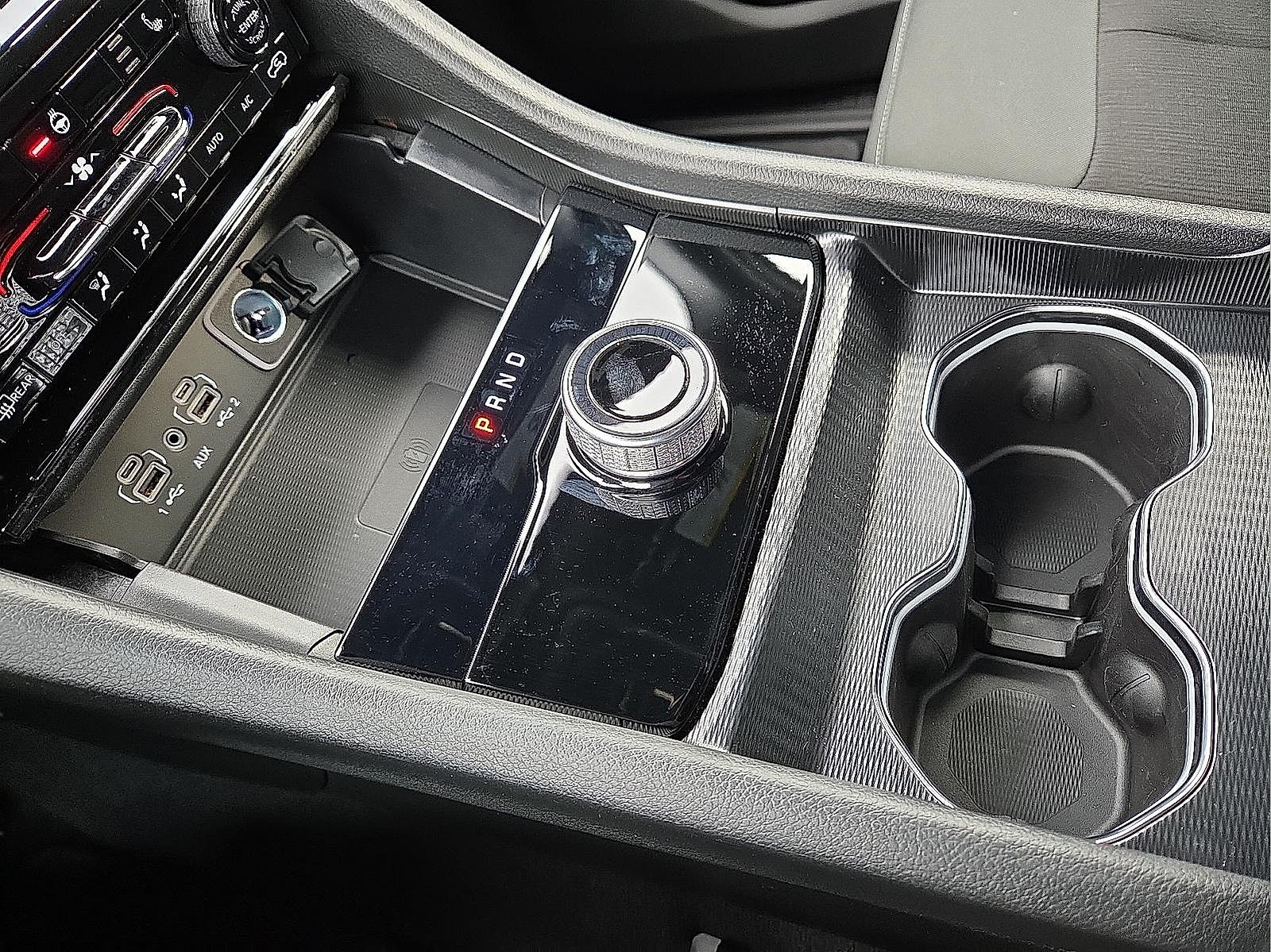 2025 Jeep Grand Cherokee GRAND CHEROKEE L LAREDO 4X4