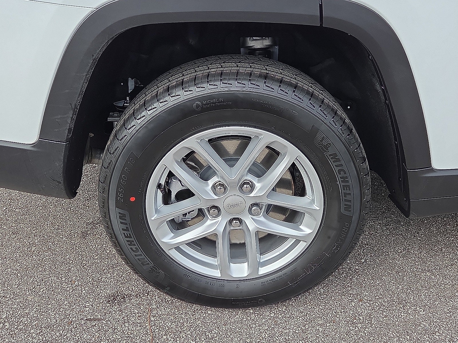 2025 Jeep Grand Cherokee GRAND CHEROKEE L LAREDO 4X4