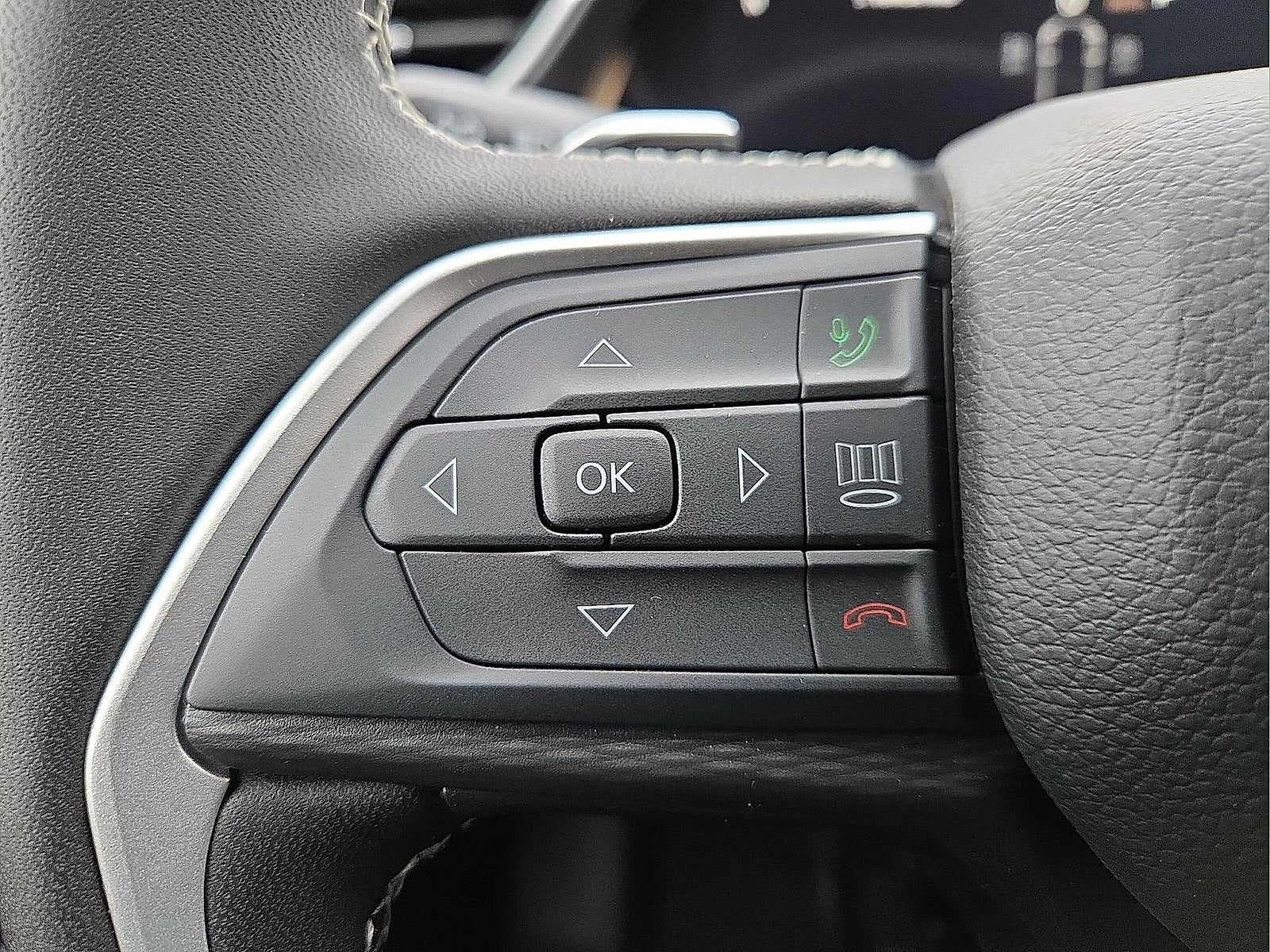 2025 Jeep Grand Cherokee GRAND CHEROKEE L LAREDO 4X4