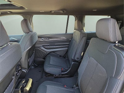 2026 Jeep Grand Cherokee GRAND CHEROKEE L LAREDO X 4X4