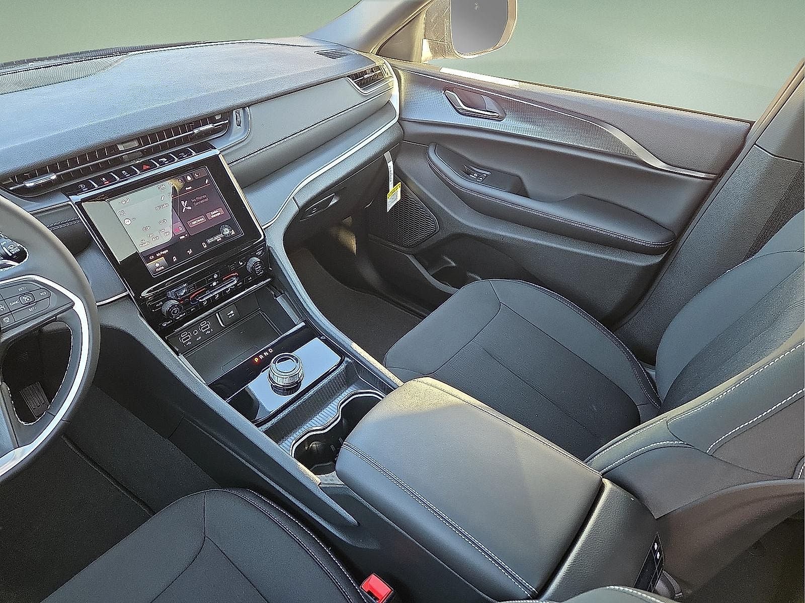 2026 Jeep Grand Cherokee GRAND CHEROKEE L LAREDO X 4X4