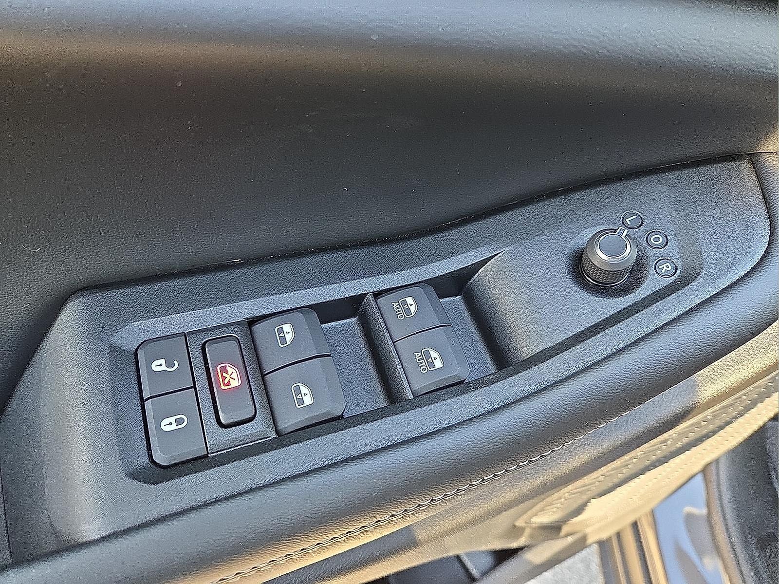 2026 Jeep Grand Cherokee GRAND CHEROKEE L LAREDO X 4X4