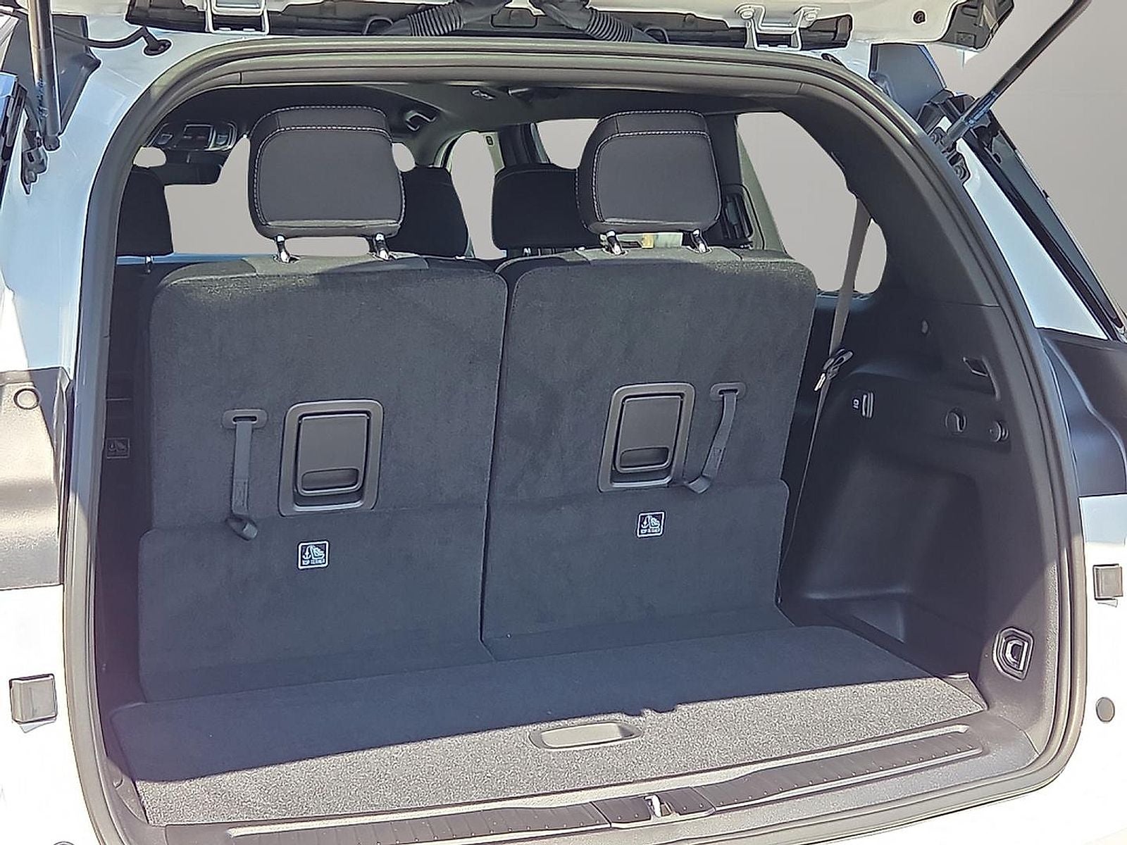 2025 Jeep Grand Cherokee GRAND CHEROKEE L LAREDO 4X4