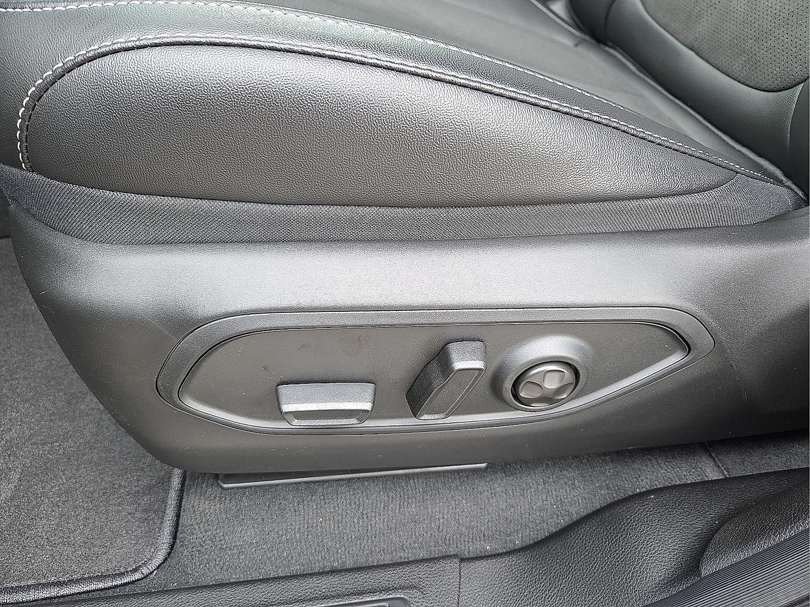 2025 Jeep Grand Cherokee GRAND CHEROKEE L ALTITUDE 4X4