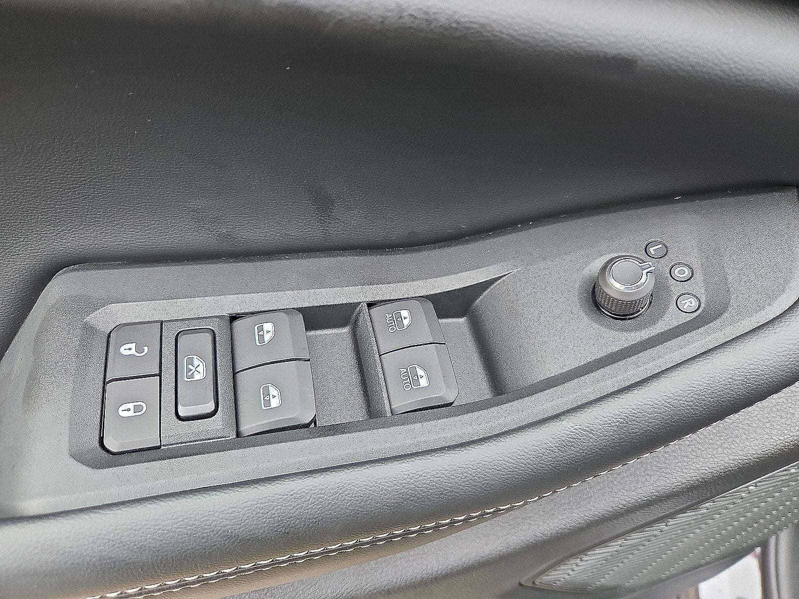 2025 Jeep Grand Cherokee GRAND CHEROKEE L ALTITUDE 4X4