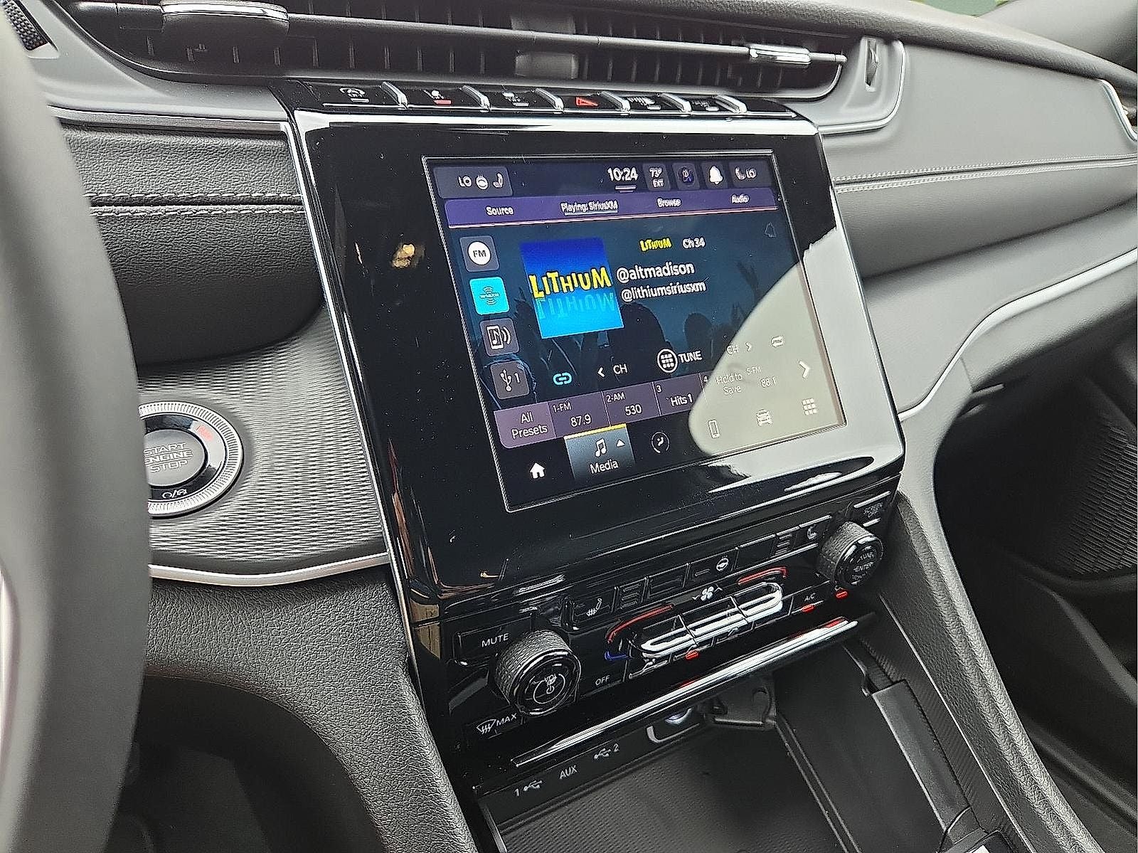 2025 Jeep Grand Cherokee GRAND CHEROKEE L ALTITUDE 4X4