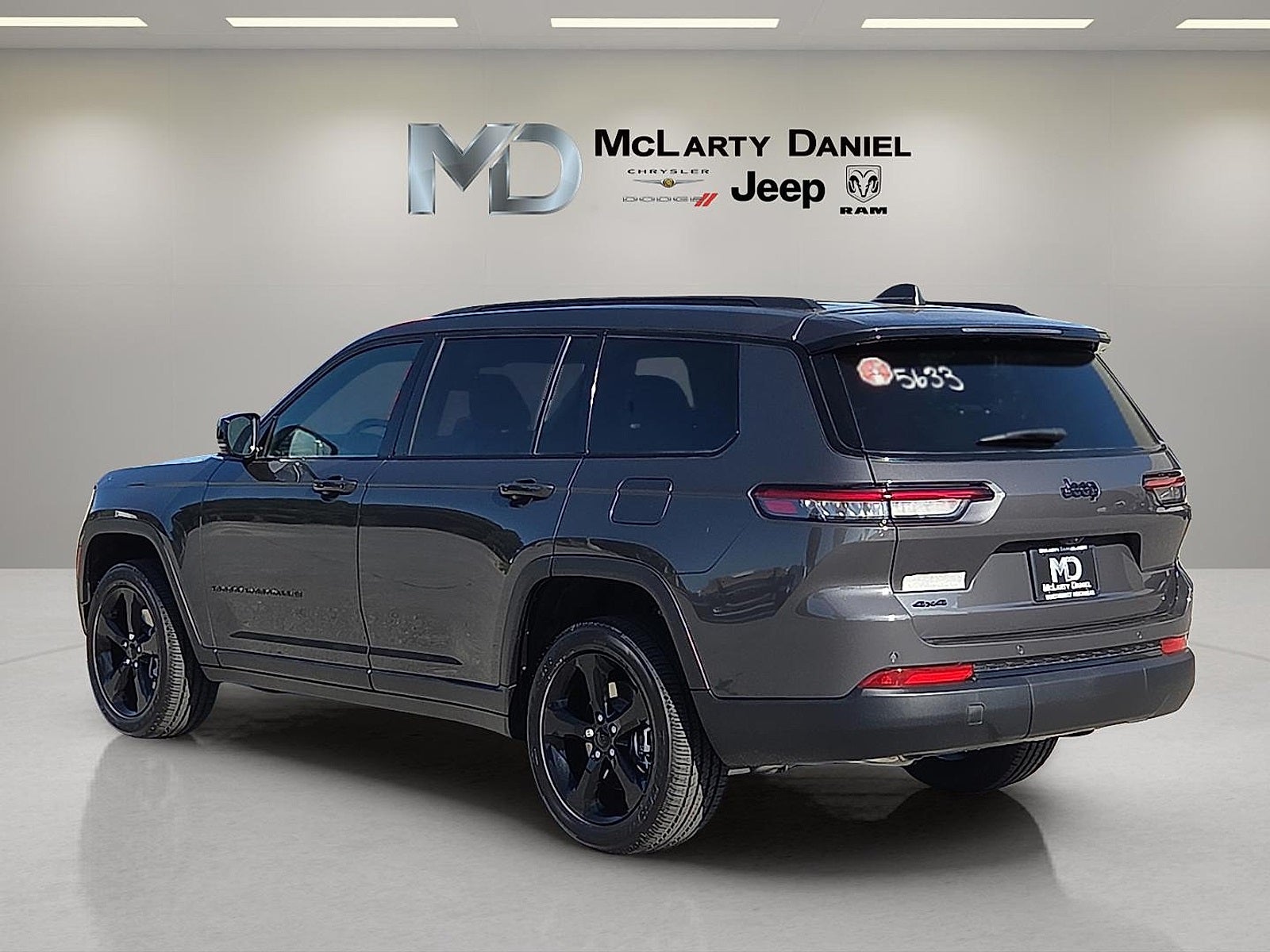 2025 Jeep Grand Cherokee GRAND CHEROKEE L ALTITUDE 4X4