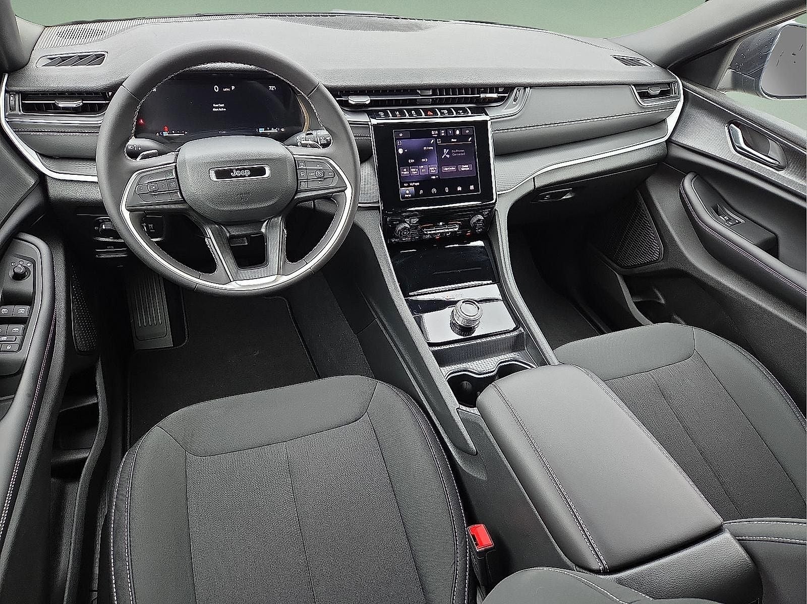 2025 Jeep Grand Cherokee GRAND CHEROKEE L LAREDO 4X4