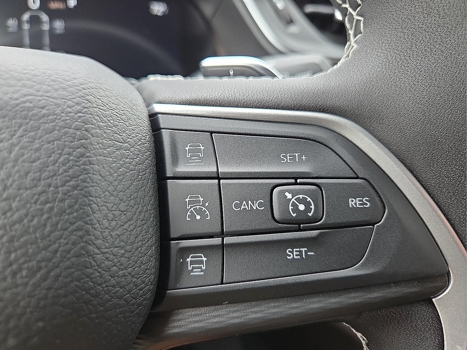 2025 Jeep Grand Cherokee GRAND CHEROKEE L LAREDO 4X4