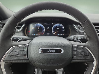 2025 Jeep Grand Cherokee GRAND CHEROKEE L LAREDO 4X4