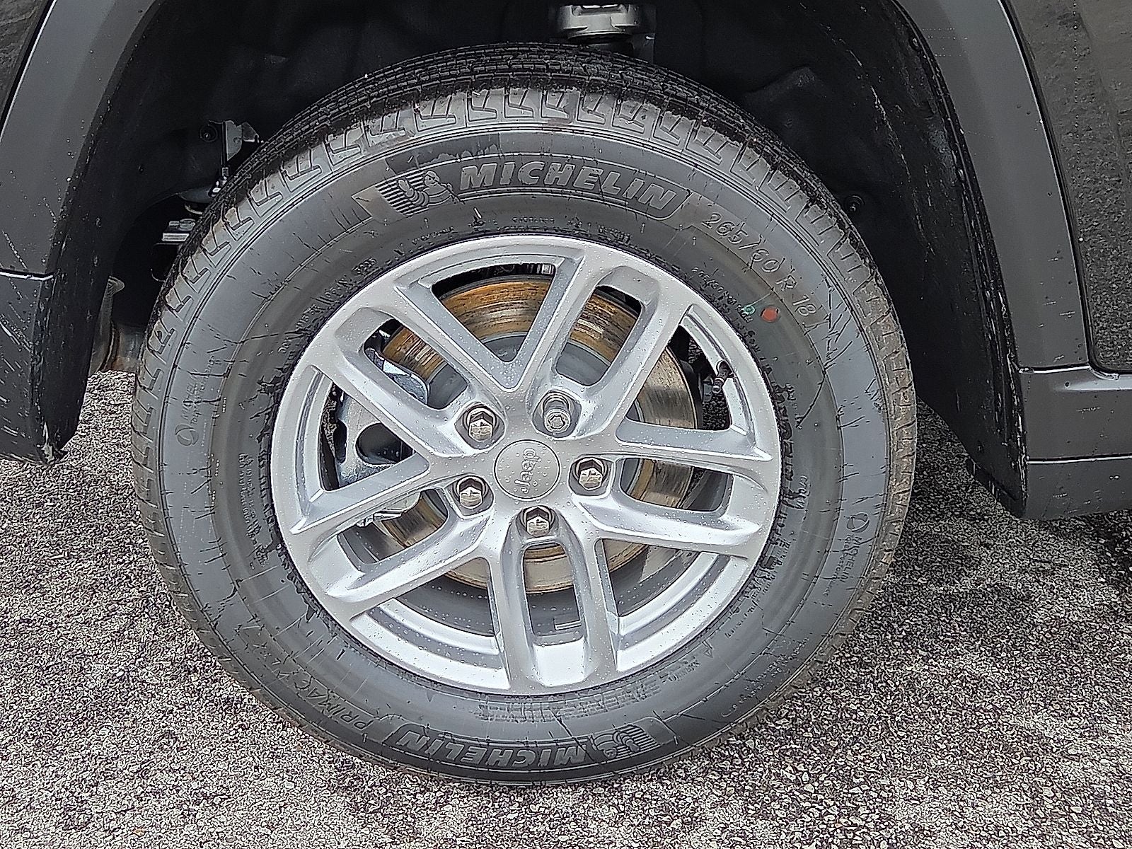 2025 Jeep Grand Cherokee GRAND CHEROKEE L LAREDO 4X4