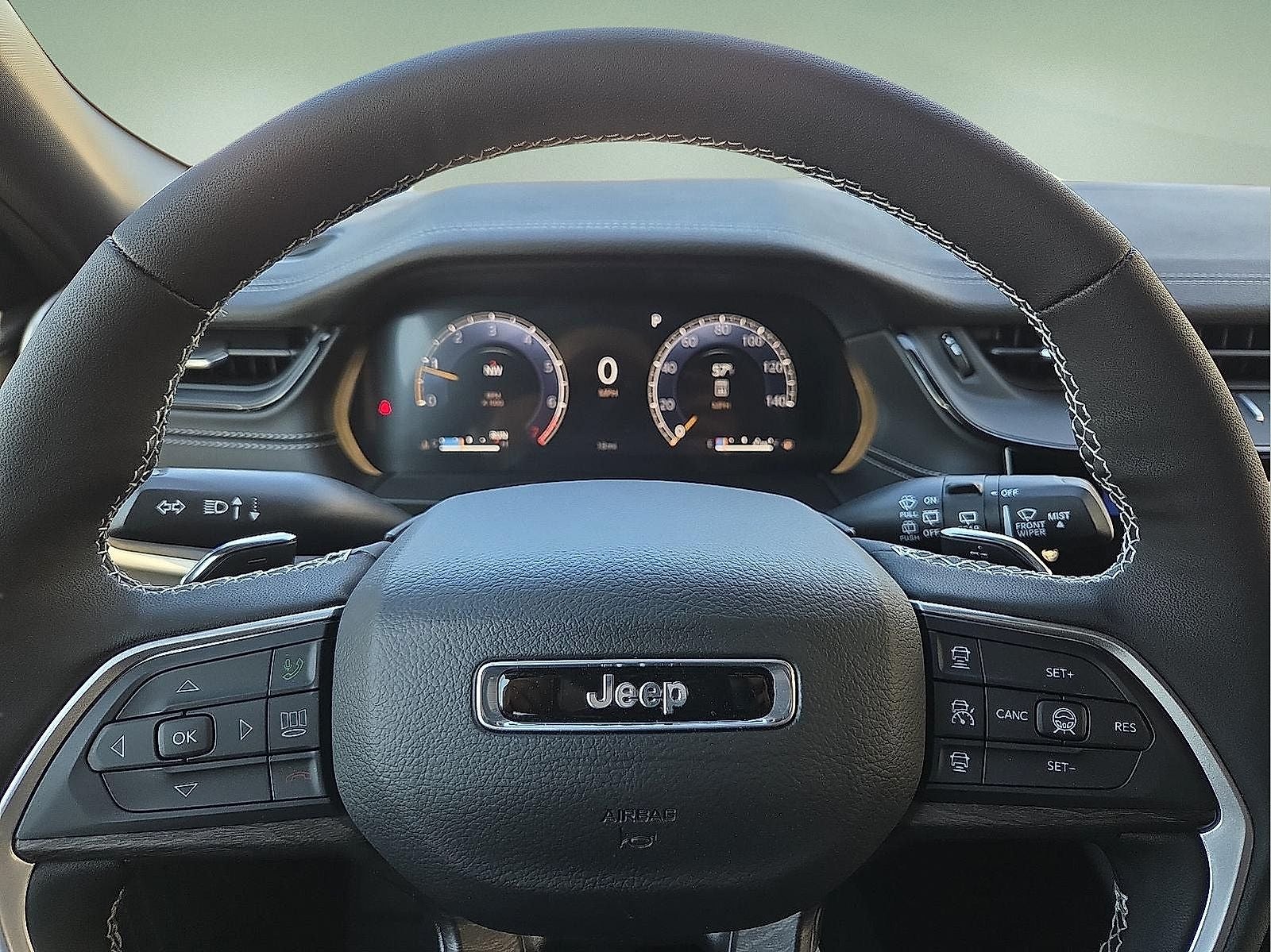 2026 Jeep Grand Cherokee GRAND CHEROKEE L LAREDO ALTITUDE 4X4