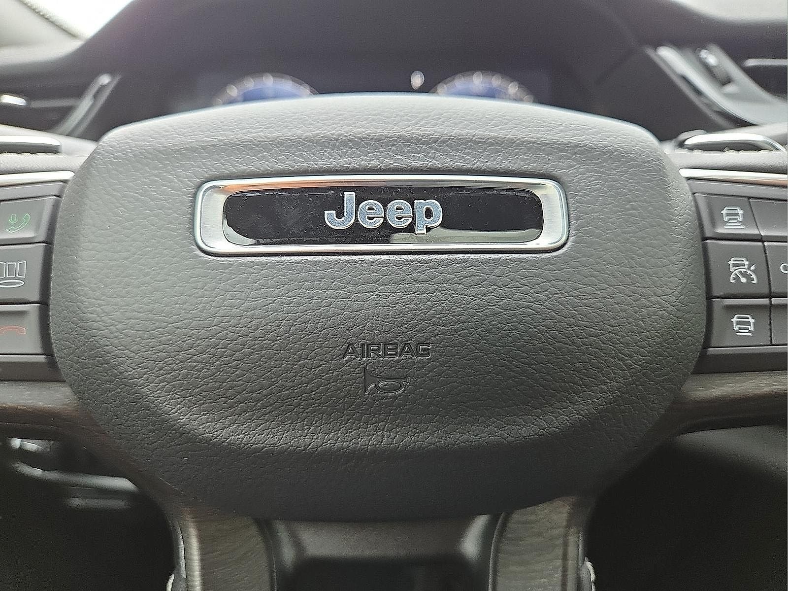 2026 Jeep Grand Cherokee GRAND CHEROKEE L LAREDO ALTITUDE 4X4