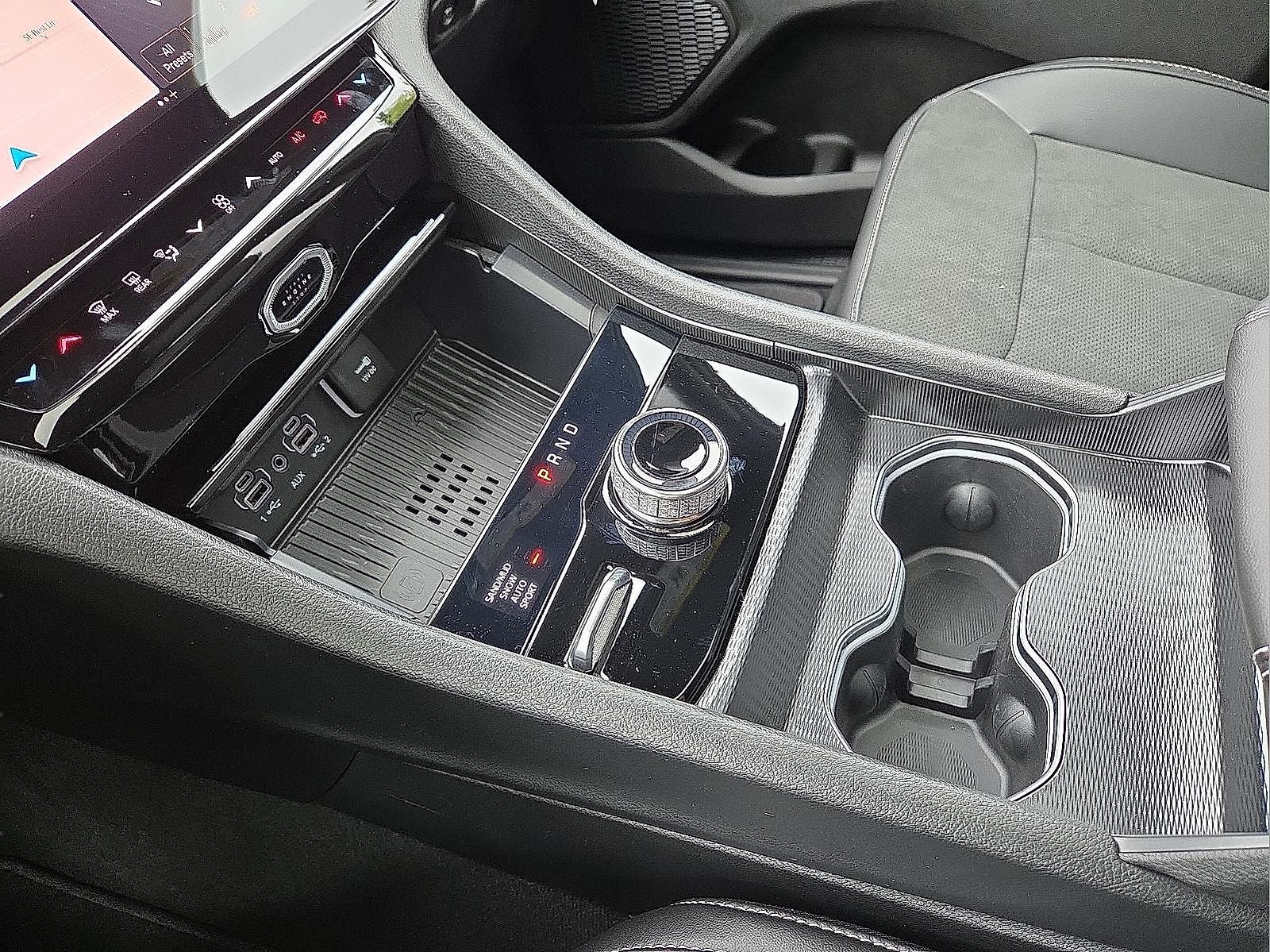 2026 Jeep Grand Cherokee GRAND CHEROKEE L LAREDO ALTITUDE 4X4