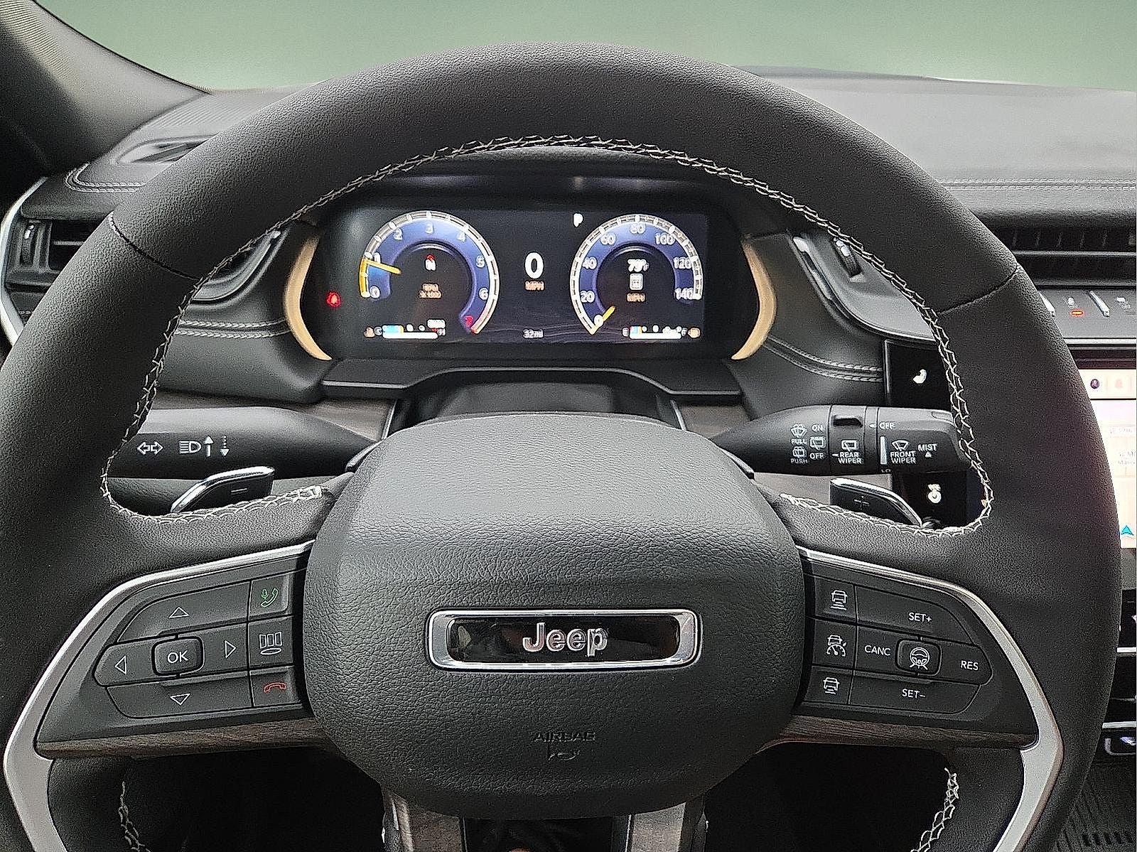 2026 Jeep Grand Cherokee GRAND CHEROKEE L LAREDO ALTITUDE 4X4