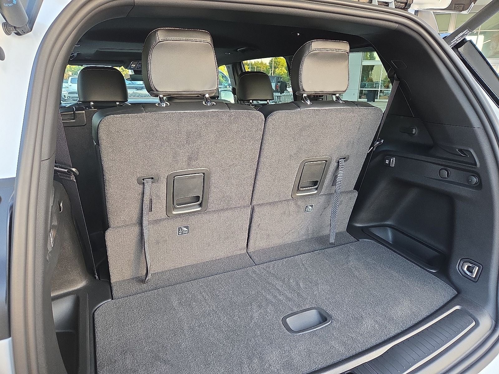 2027 Jeep Grand Cherokee GRAND CHEROKEE L LAREDO ALTITUDE 4X4