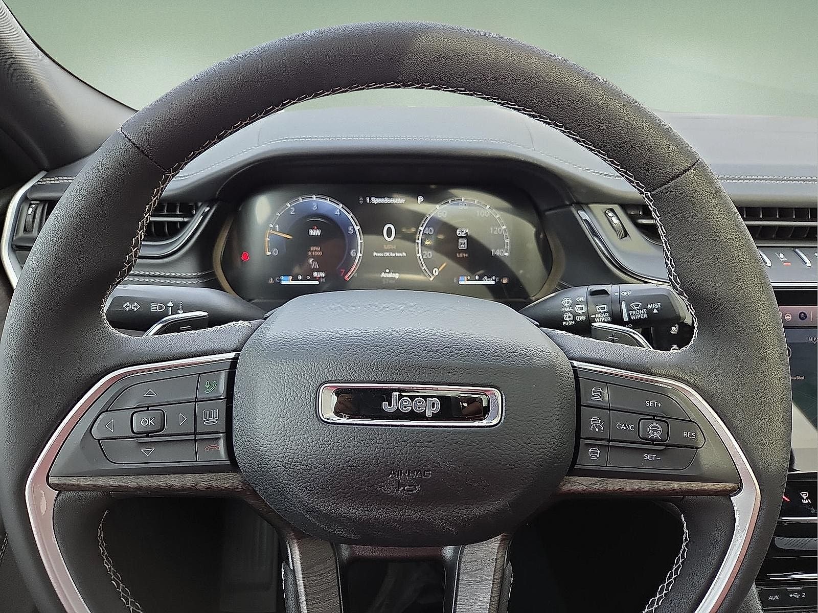 2026 Jeep Grand Cherokee GRAND CHEROKEE L LIMITED RESERVE 4X4