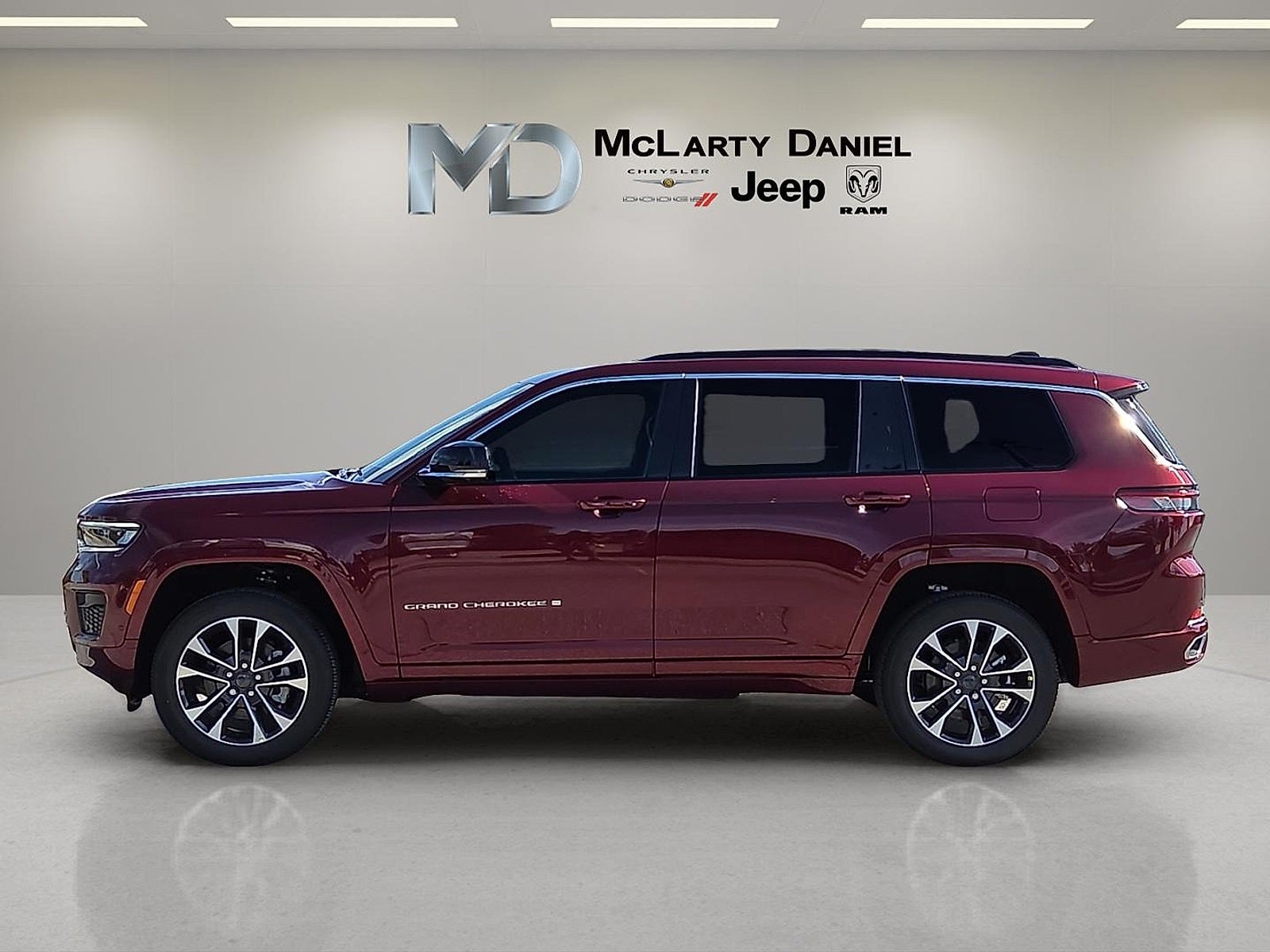 2025 Jeep Grand Cherokee GRAND CHEROKEE L OVERLAND 4X4