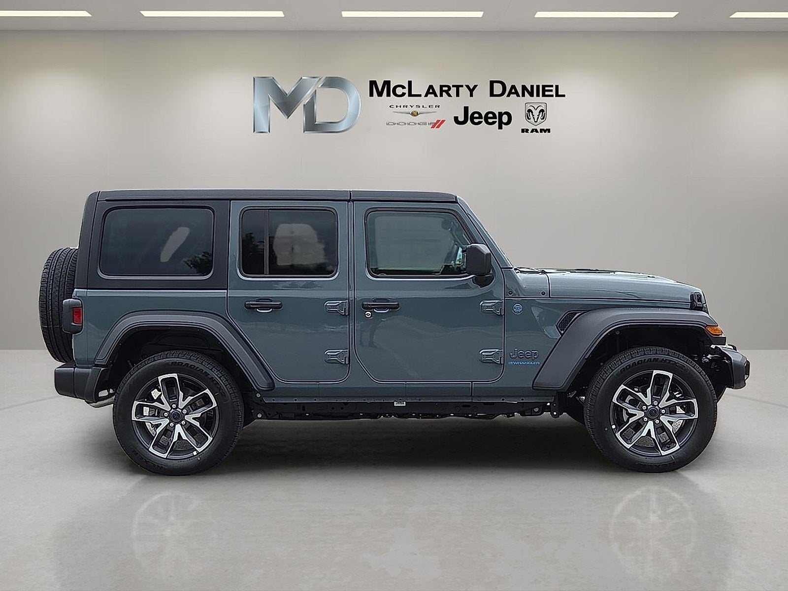 2025 Jeep Wrangler 4xe WRANGLER 4-DOOR SPORT S 4xe