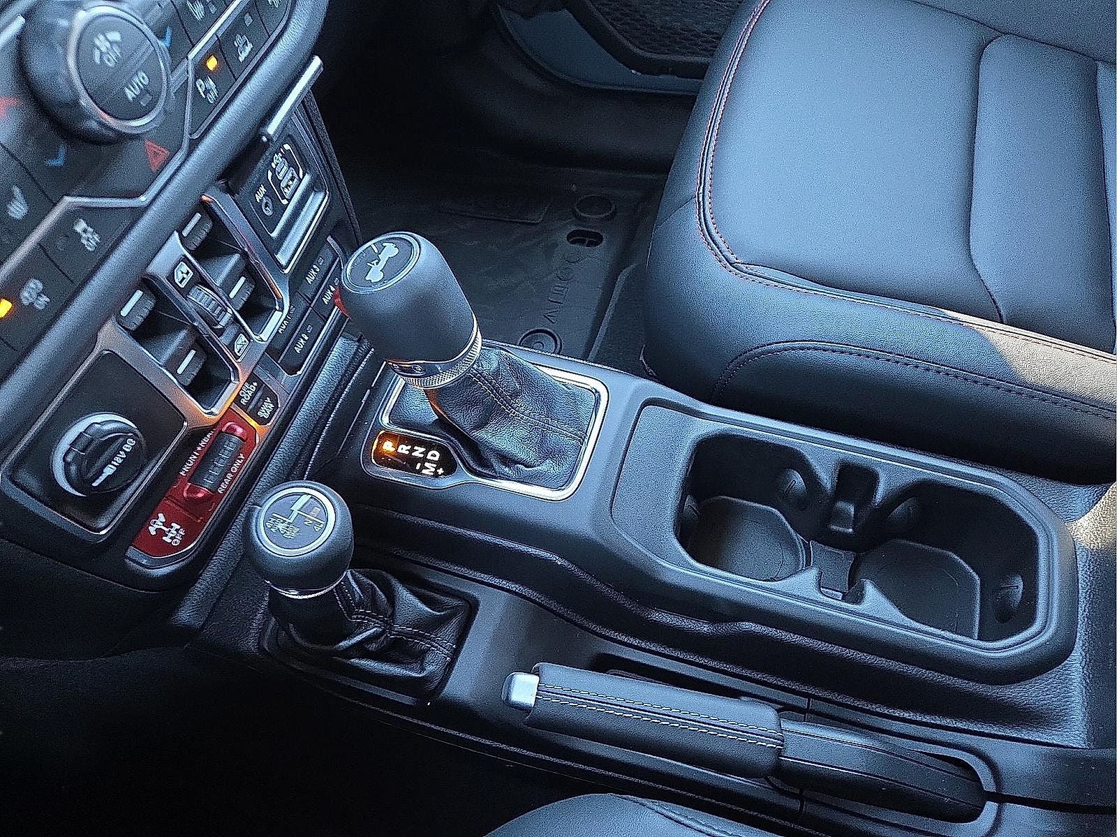 2026 Jeep Wrangler WRANGLER 4-DOOR MOAB 392