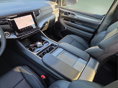 2025 Jeep Wagoneer WAGONEER L SERIES II 4X4