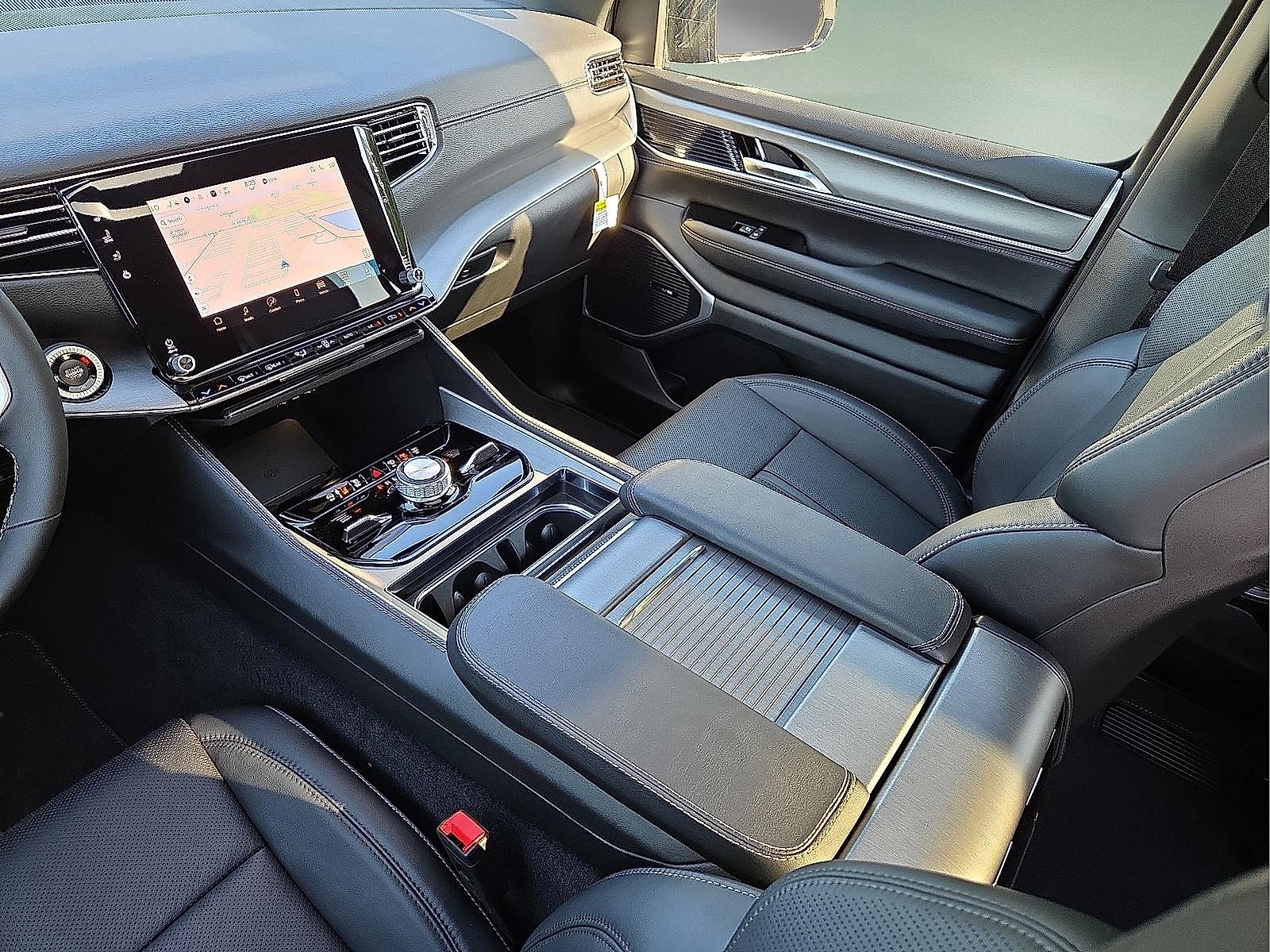 2025 Jeep Wagoneer WAGONEER L SERIES II 4X4