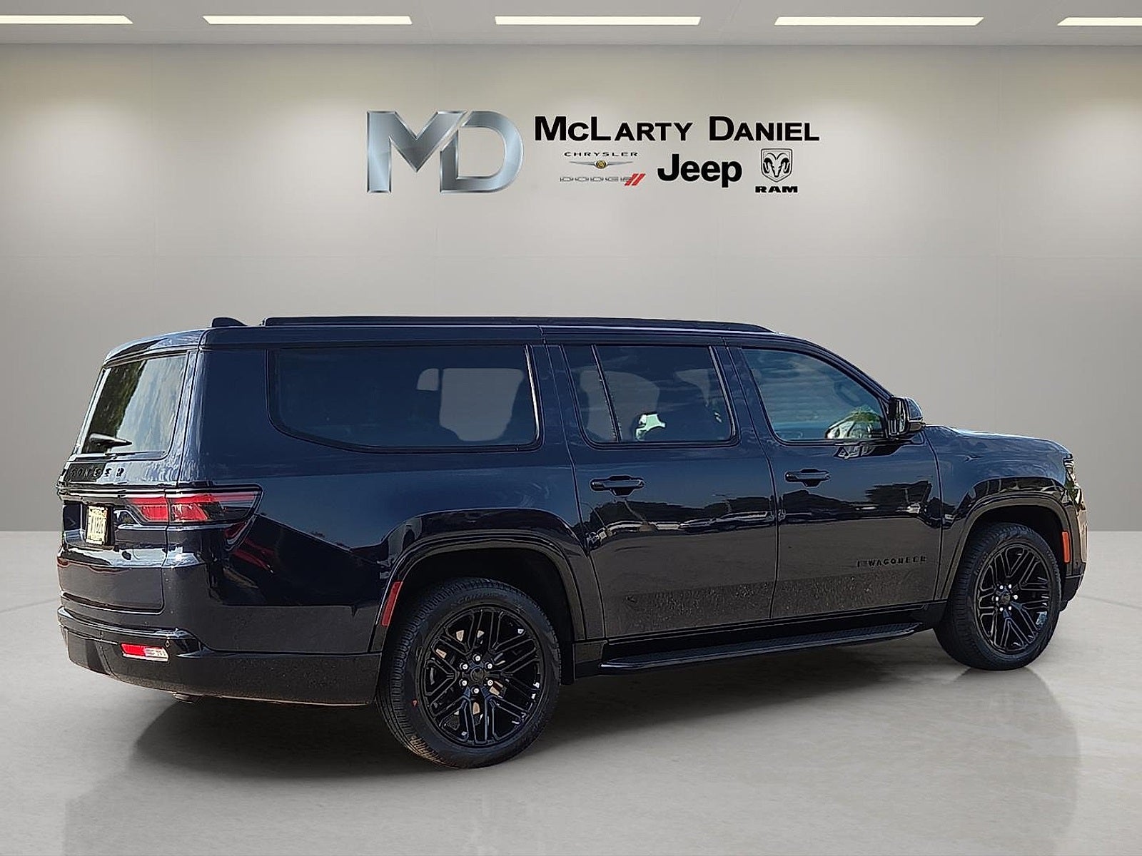 2025 Jeep Wagoneer WAGONEER L CARBIDE 4X4