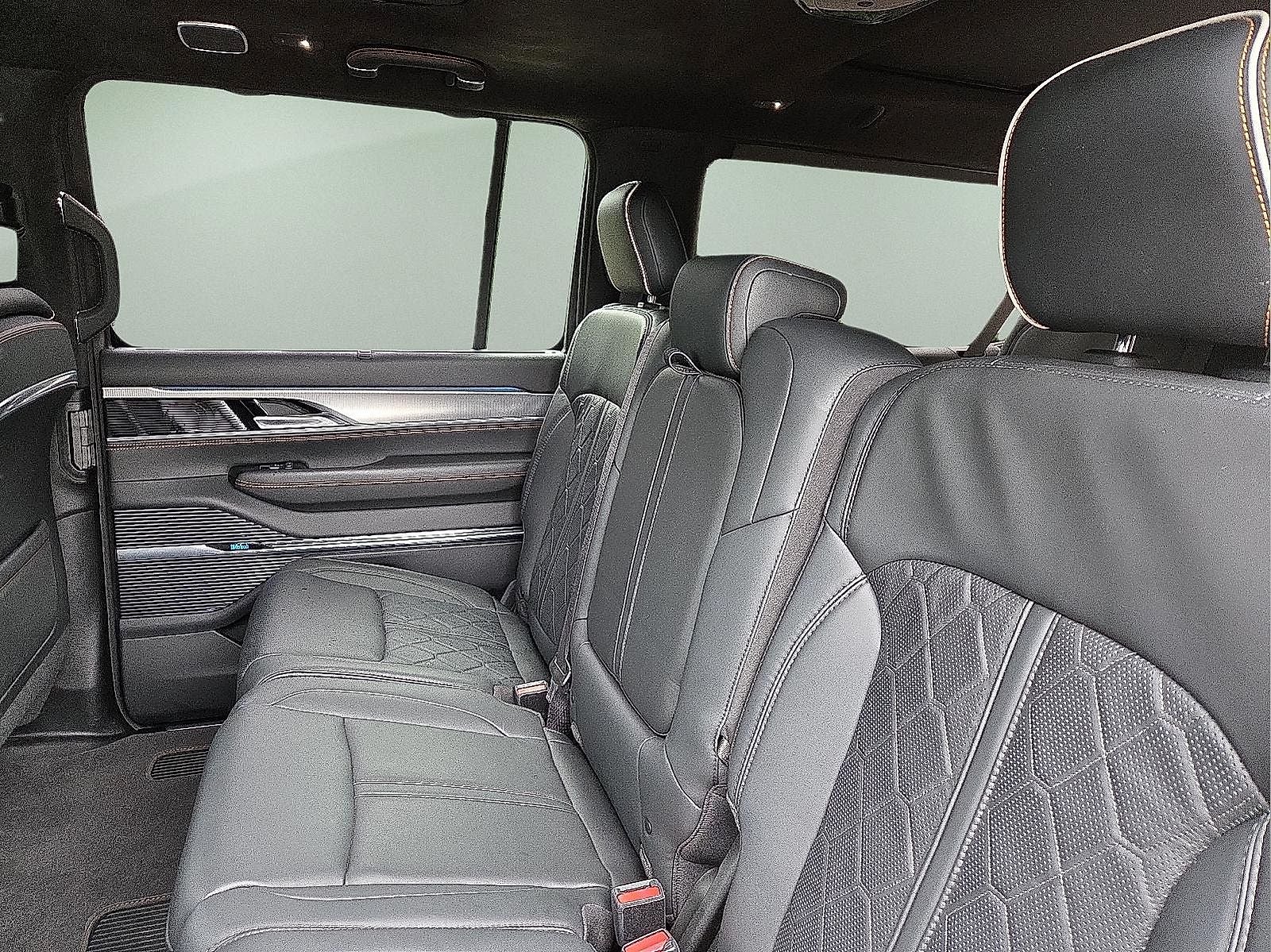 2023 Jeep Grand Wagoneer L Series III