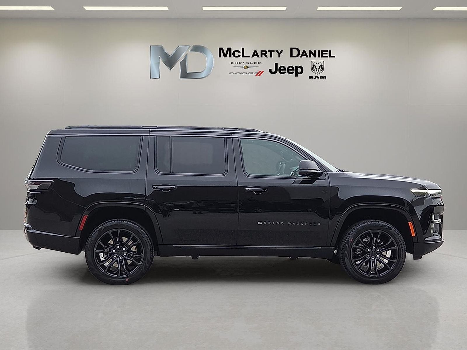 2026 Jeep Grand Wagoneer GRAND WAGONEER SUMMIT RESERVE 4X4