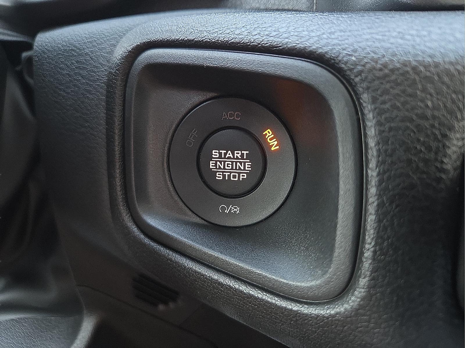 2025 Jeep Gladiator GLADIATOR SPORT 4X4