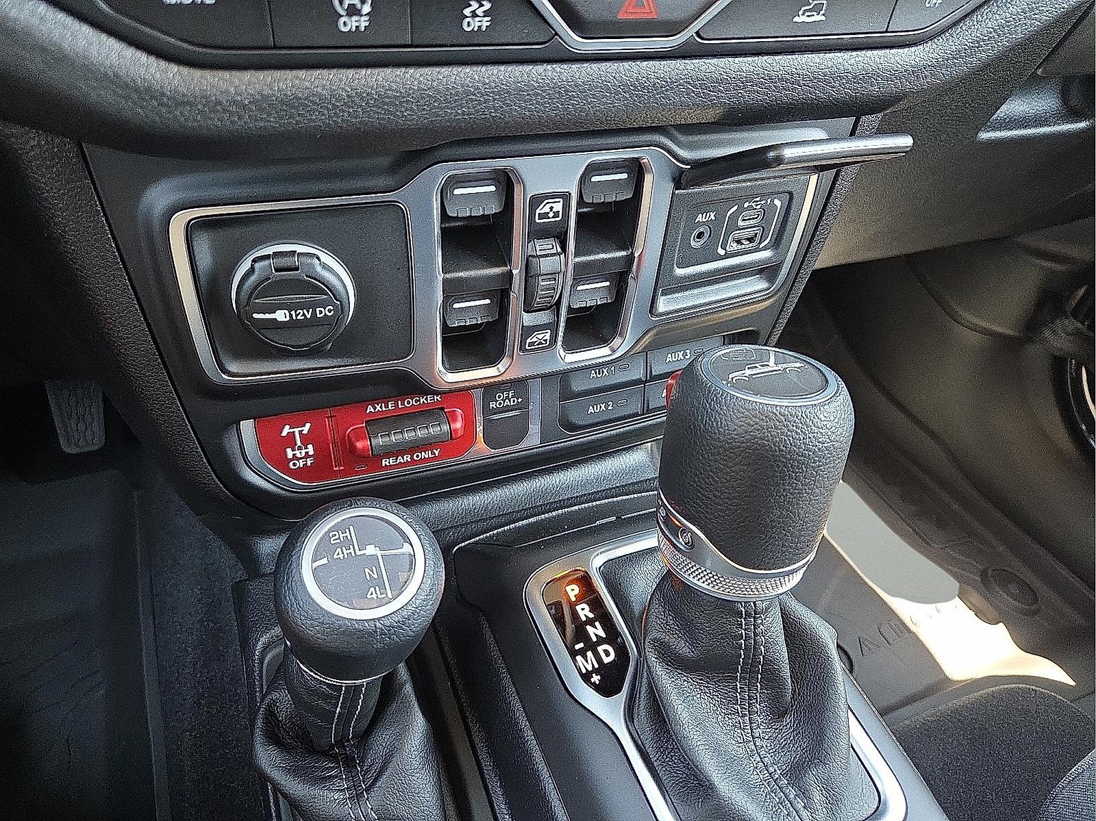 2025 Jeep Gladiator GLADIATOR WILLYS 4X4