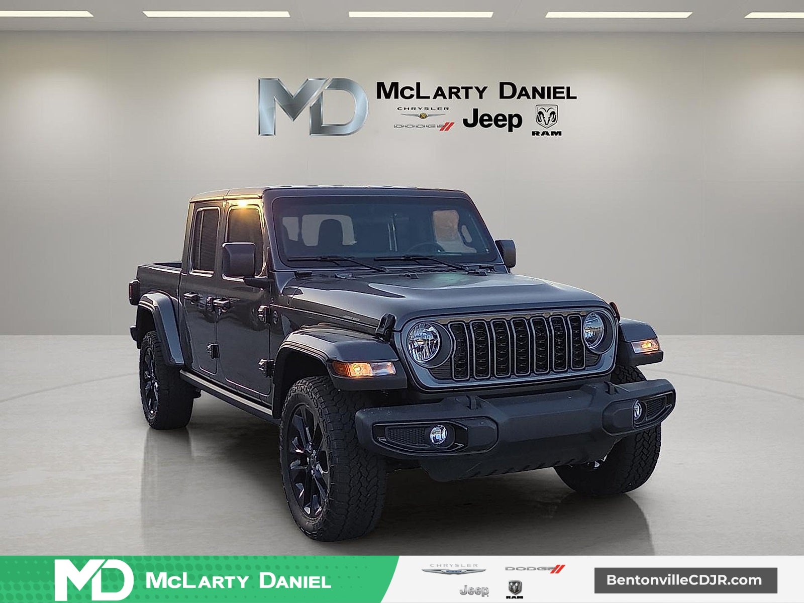 2025 Jeep Gladiator GLADIATOR NIGHTHAWK 4X4