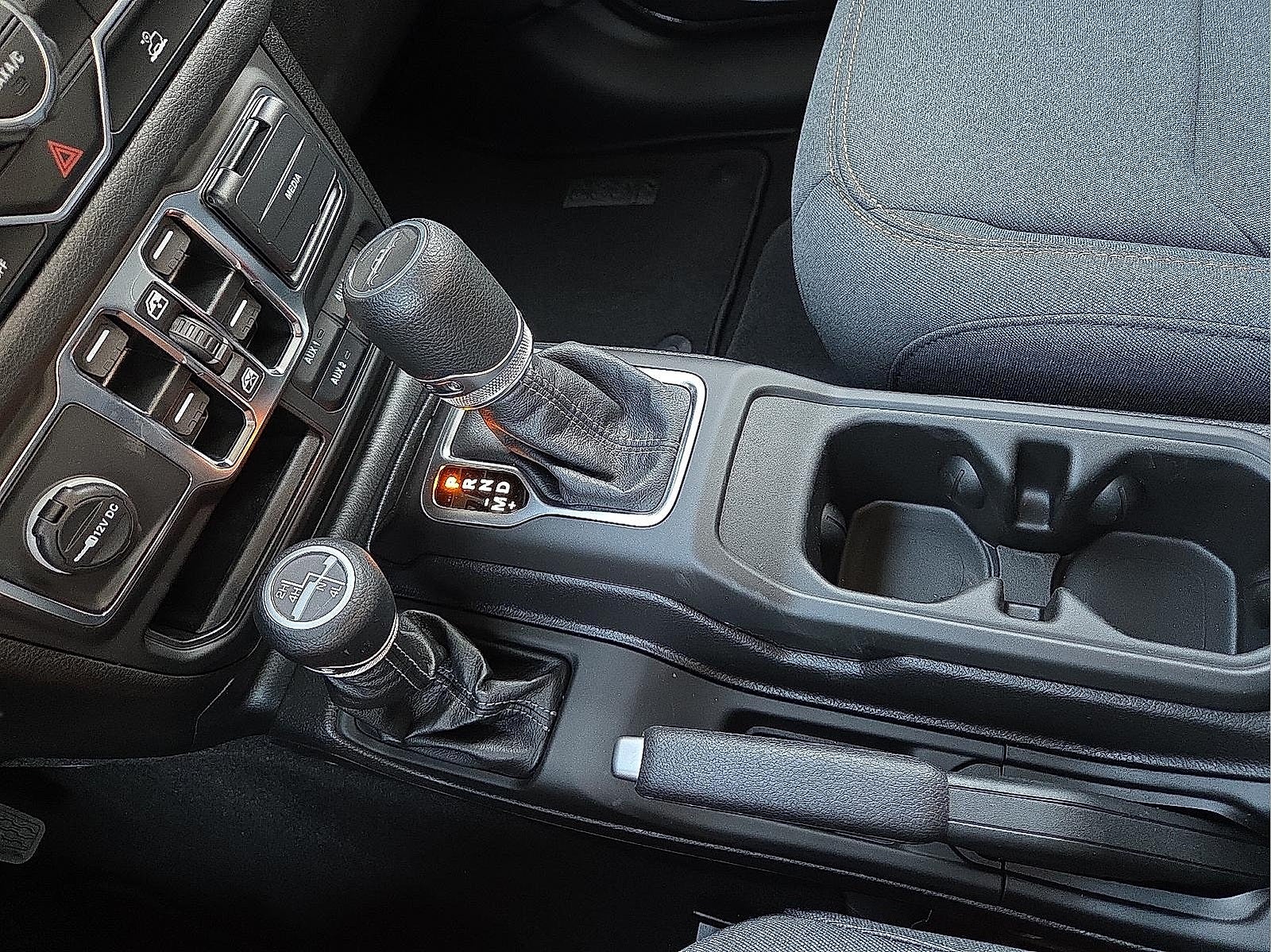 2025 Jeep Gladiator GLADIATOR NIGHTHAWK 4X4