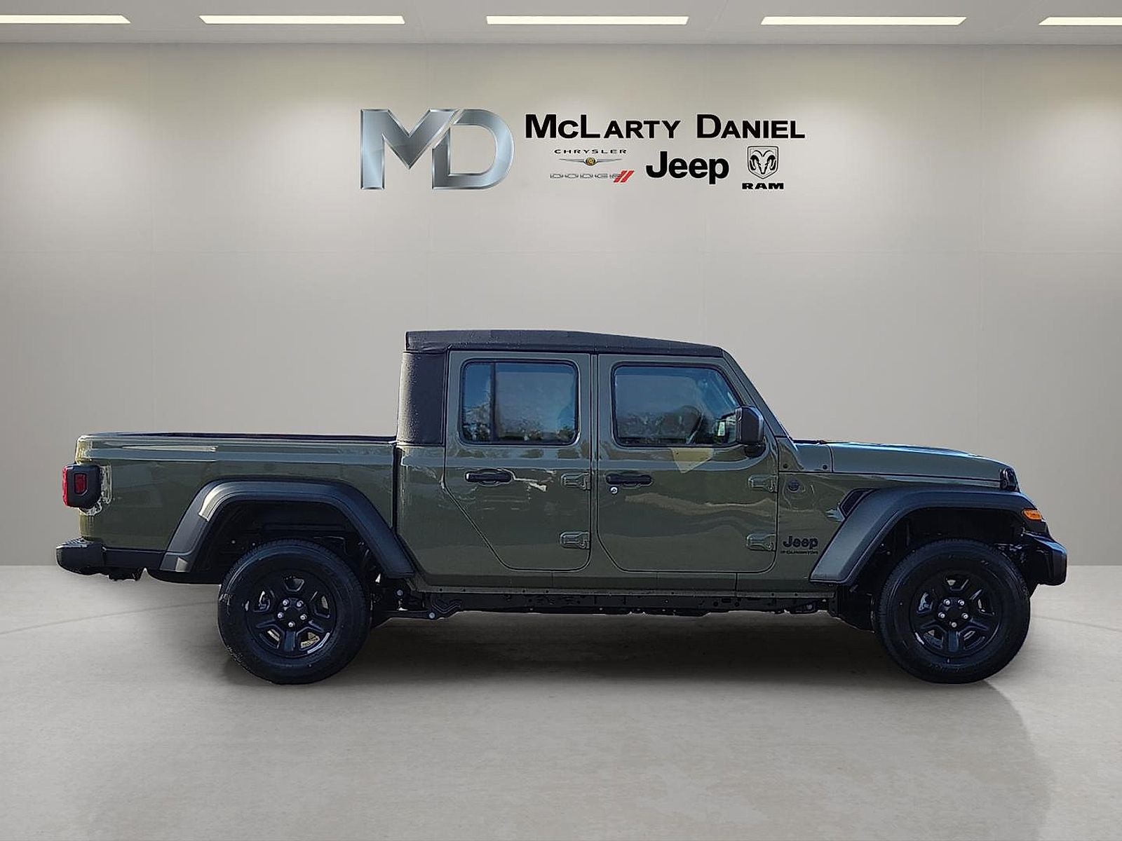 2026 Jeep Gladiator GLADIATOR SPORT 4X4