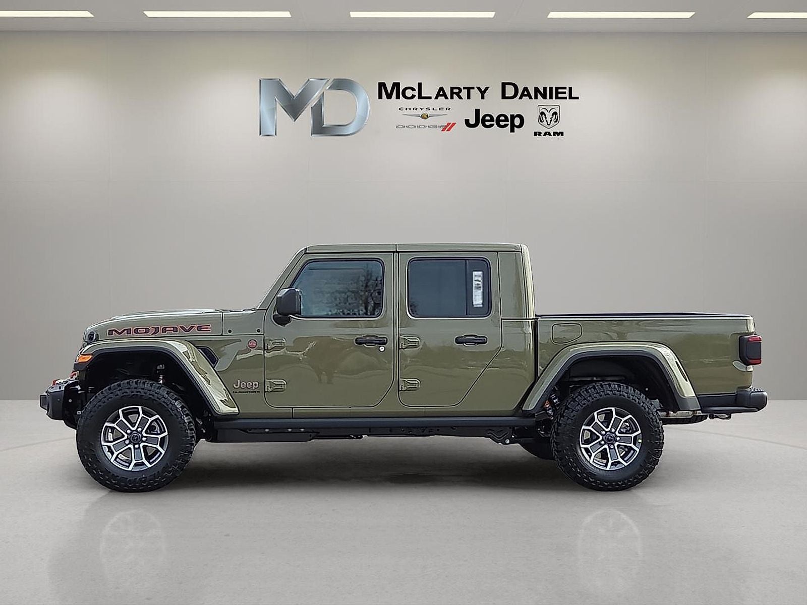 2026 Jeep Gladiator GLADIATOR MOJAVE X 4X4
