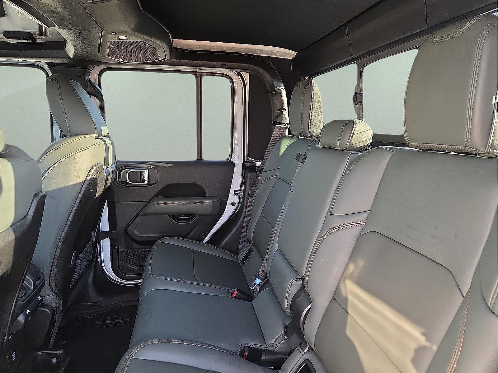 2025 Jeep Gladiator GLADIATOR MOJAVE X 4X4