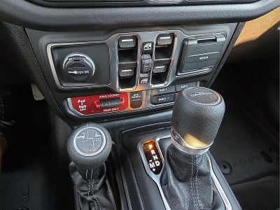 2025 Jeep Gladiator GLADIATOR MOJAVE X 4X4