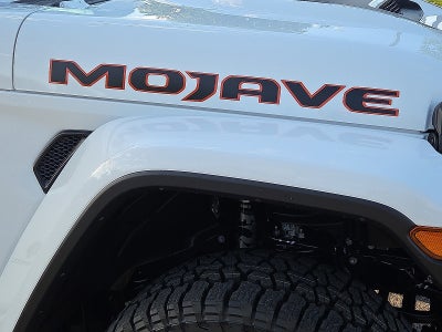 2025 Jeep Gladiator GLADIATOR MOJAVE X 4X4