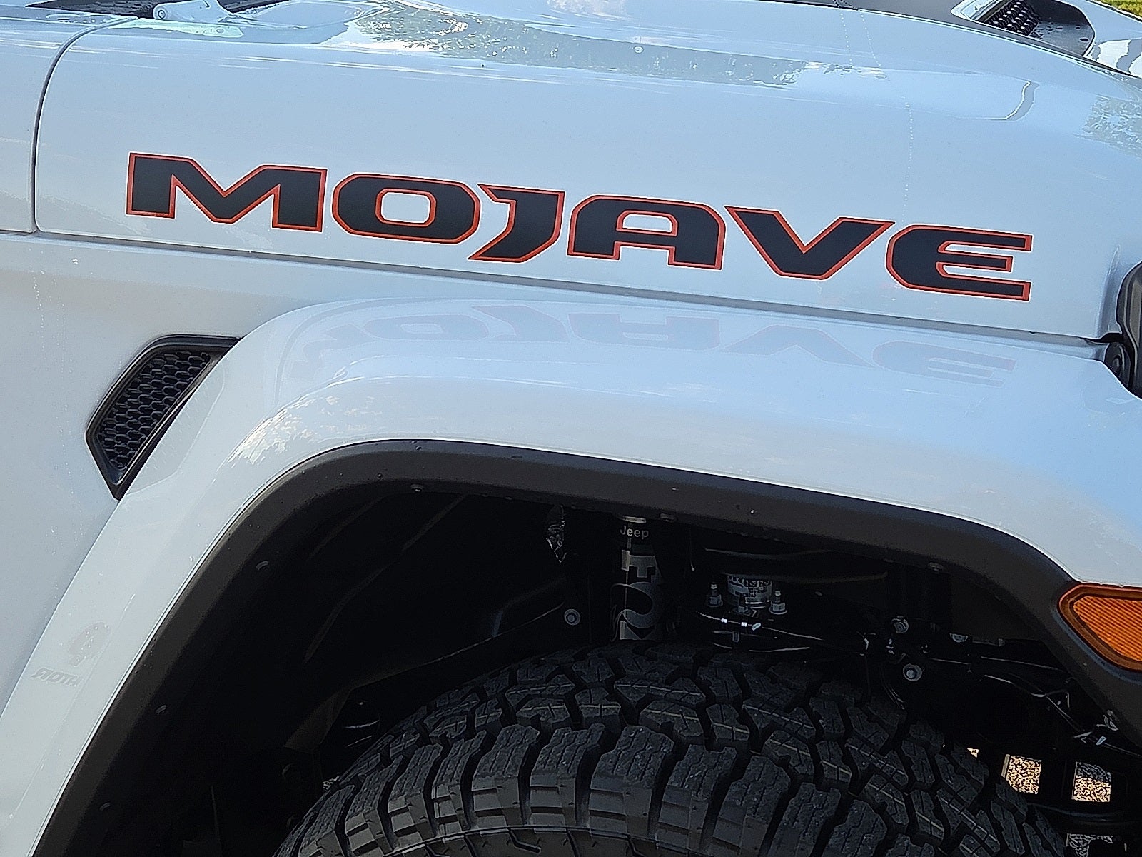 2025 Jeep Gladiator GLADIATOR MOJAVE X 4X4