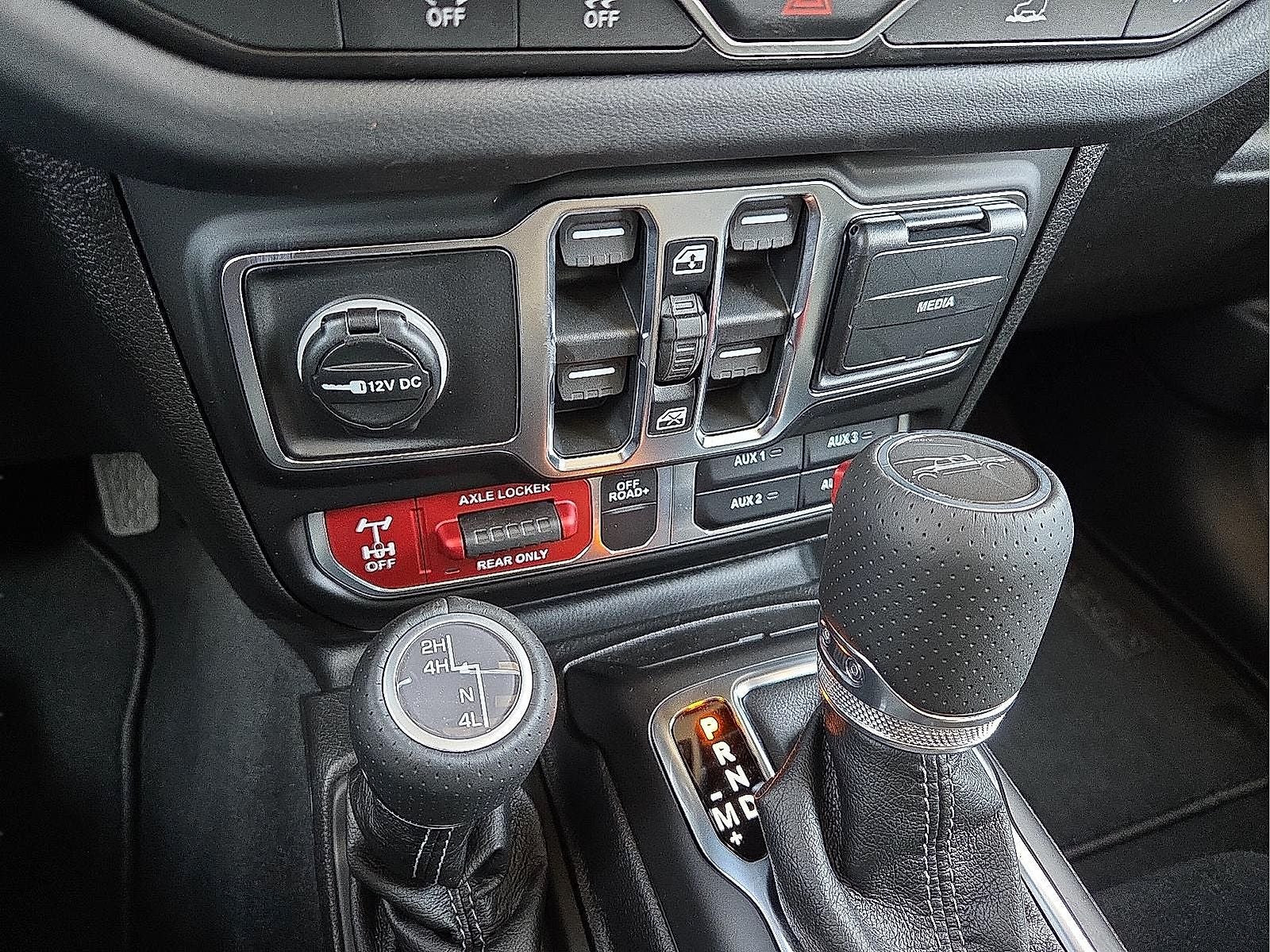 2026 Jeep Gladiator GLADIATOR MOJAVE 4X4