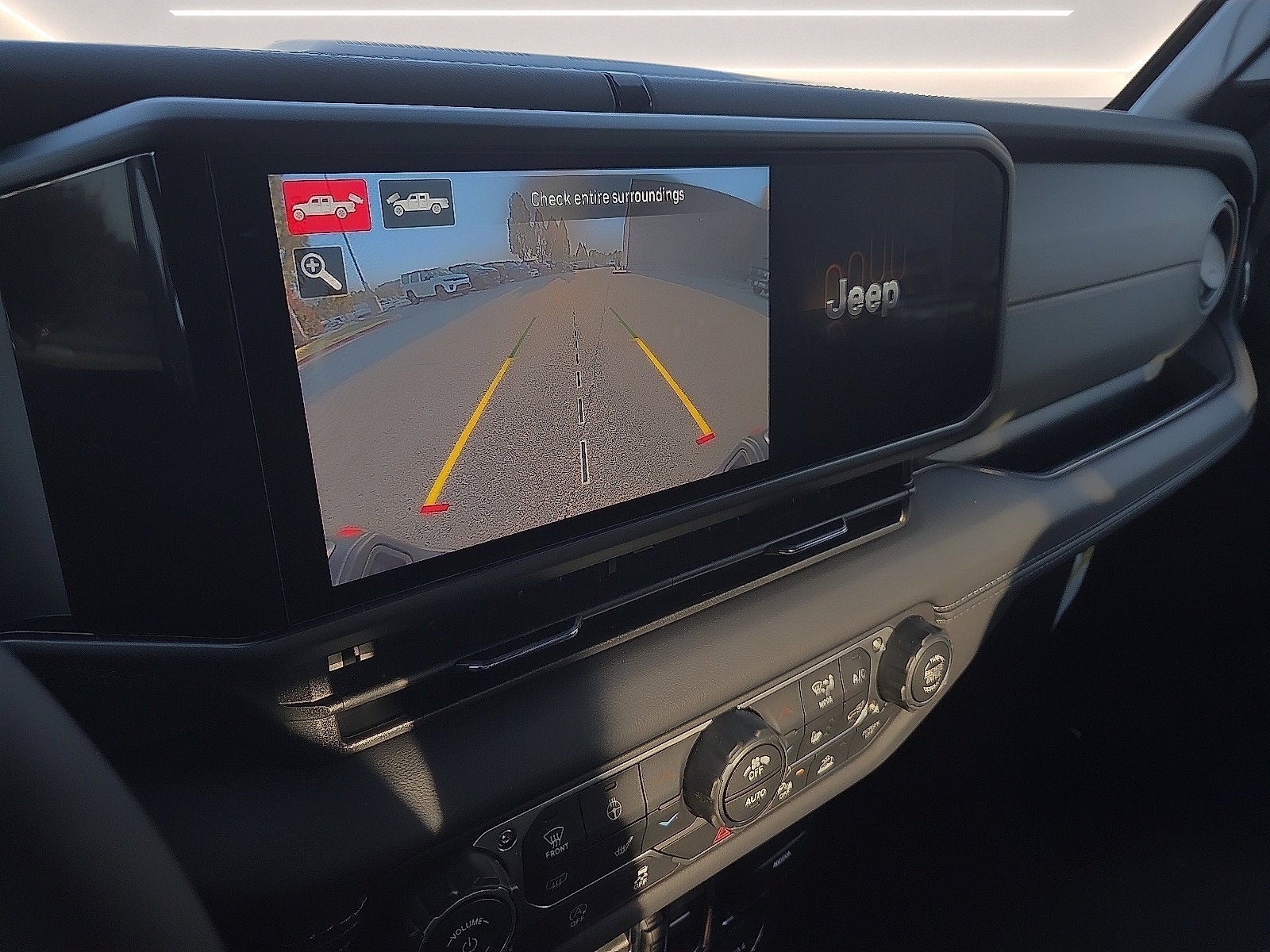 2027 Jeep Gladiator GLADIATOR MOJAVE X 4X4