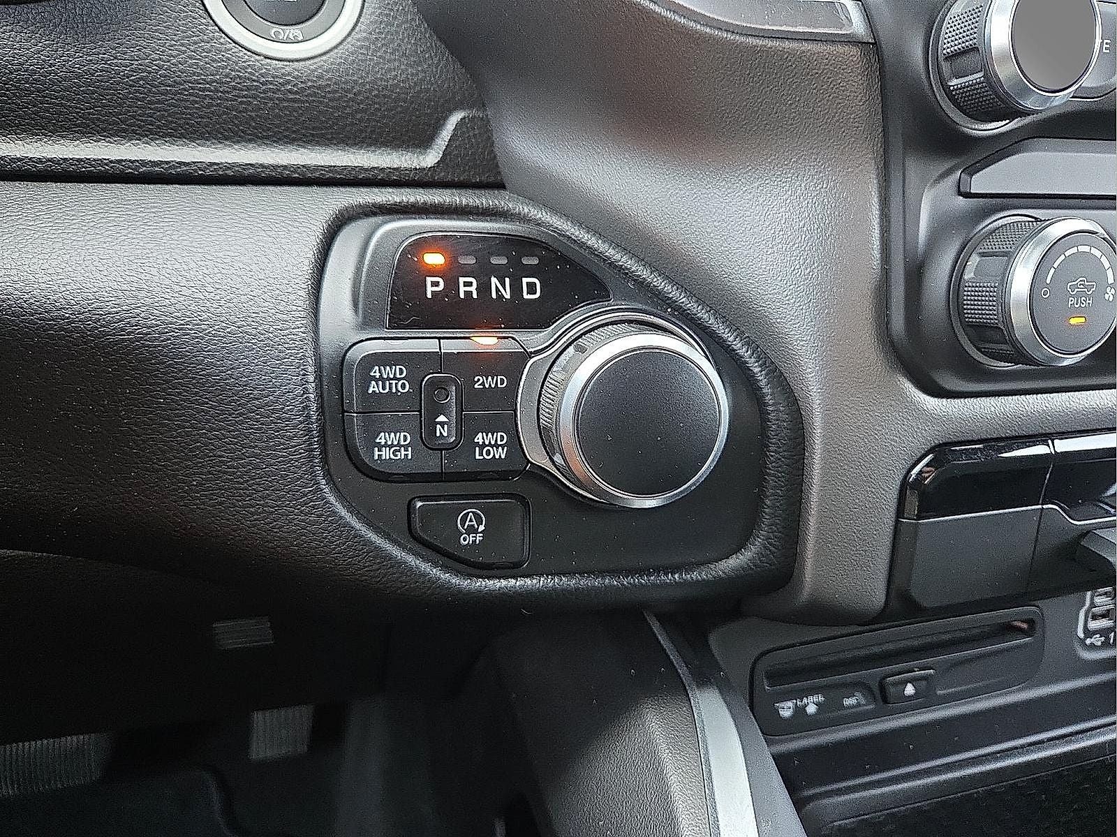 2019 RAM 1500 Big Horn/Lone Star Crew Cab 4x4 5'7' Box
