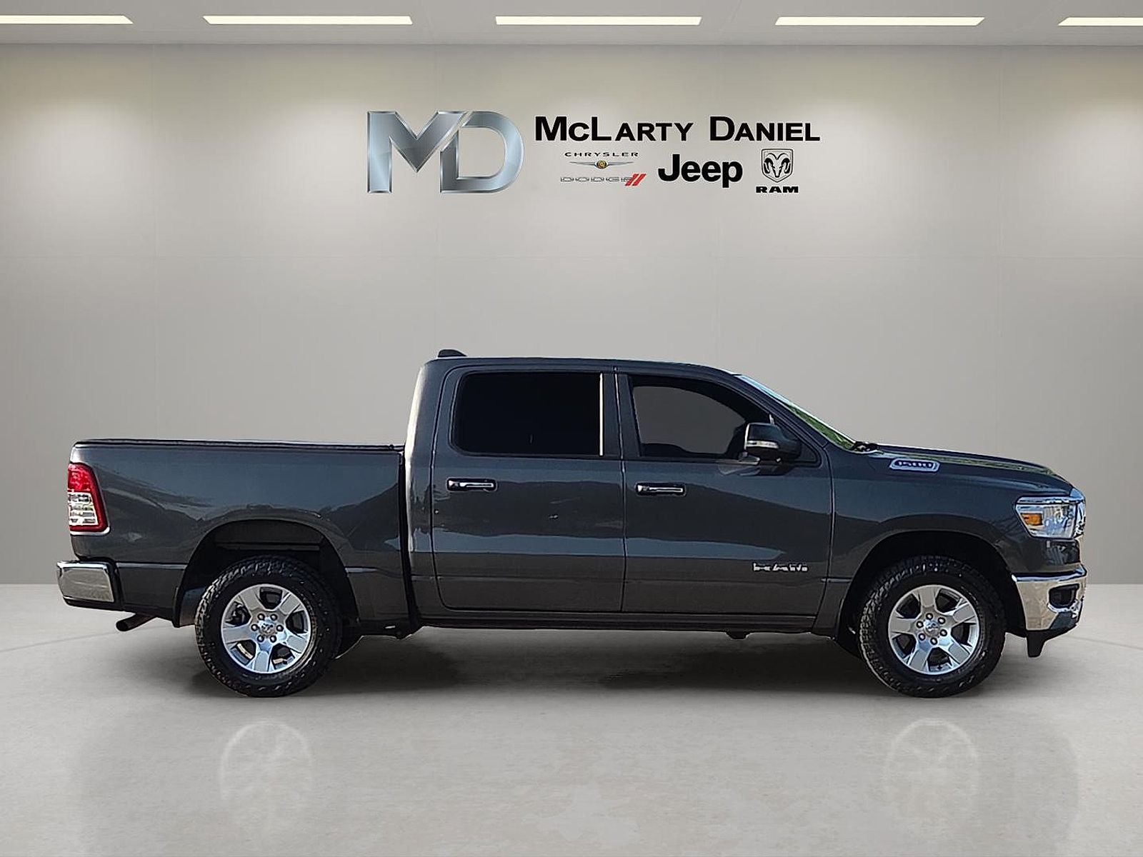 2019 RAM 1500 Big Horn/Lone Star Crew Cab 4x4 5'7' Box