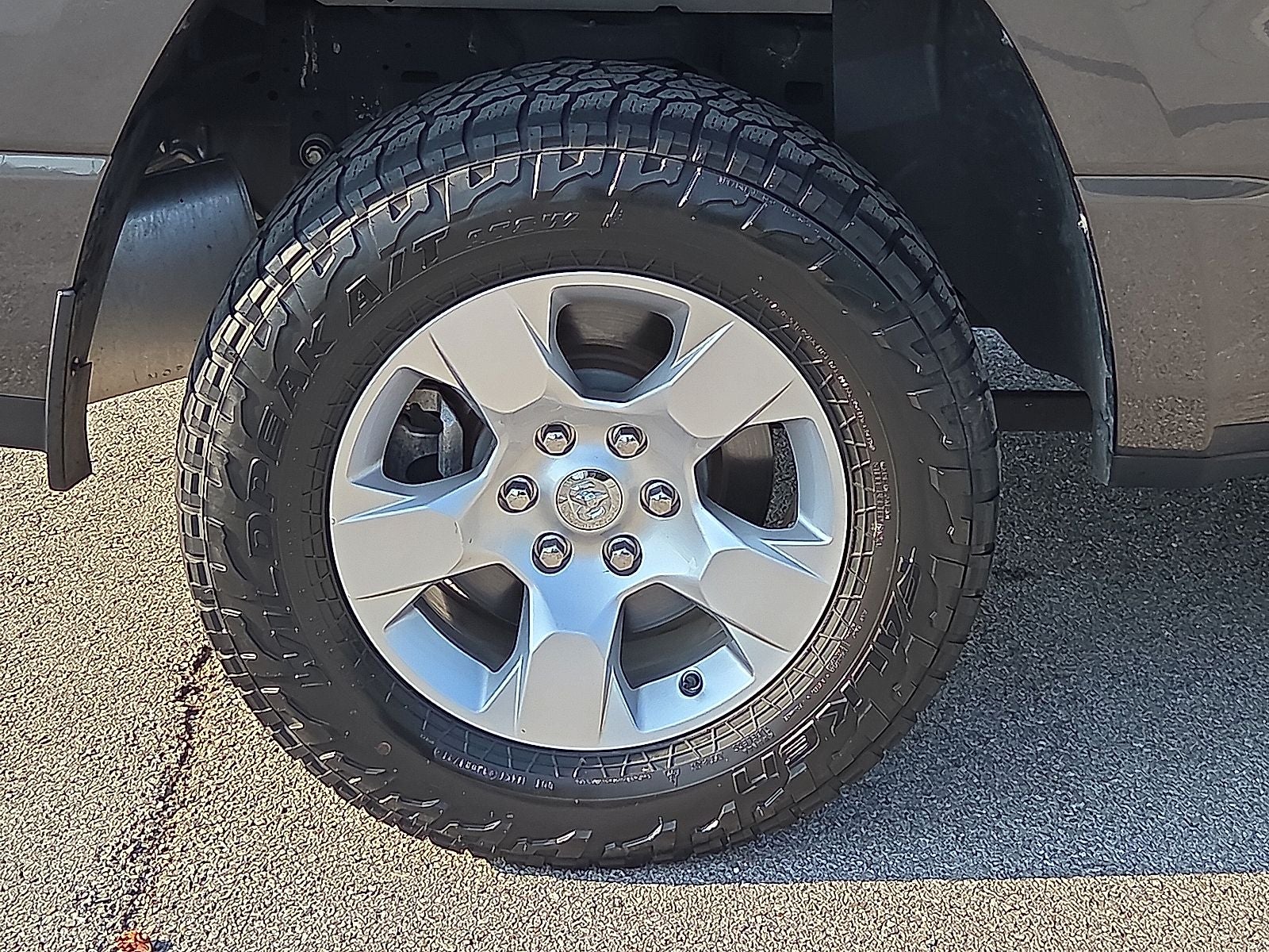 2019 RAM 1500 Big Horn/Lone Star Crew Cab 4x4 5'7' Box
