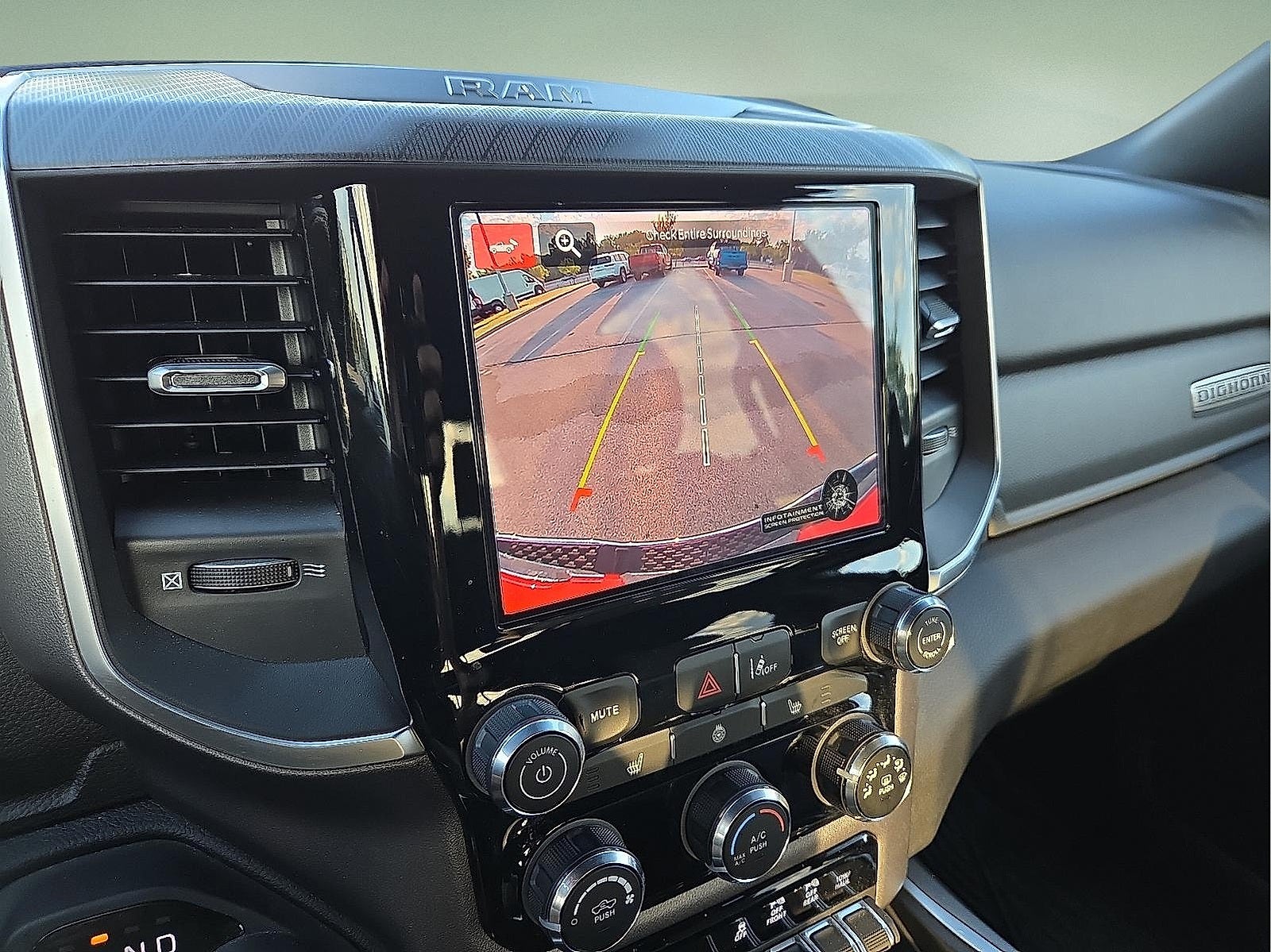 2025 RAM Ram 1500 RAM 1500 BIG HORN CREW CAB 4X4 5'7' BOX