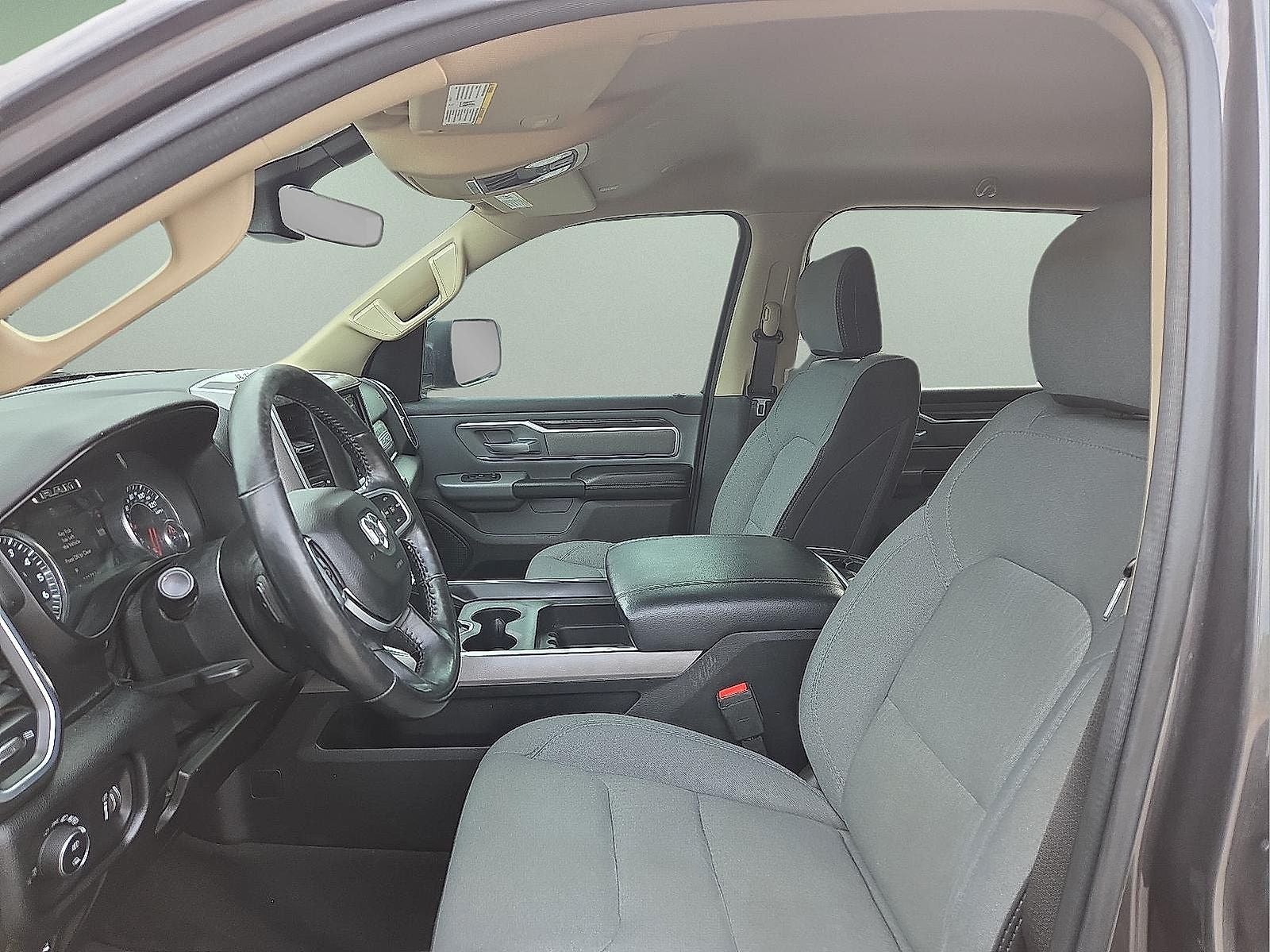 2020 RAM 1500 Big Horn Crew Cab 4x4 5'7' Box