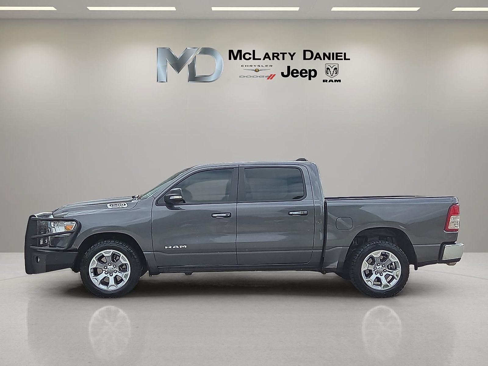 2020 RAM 1500 Big Horn Crew Cab 4x4 5'7' Box