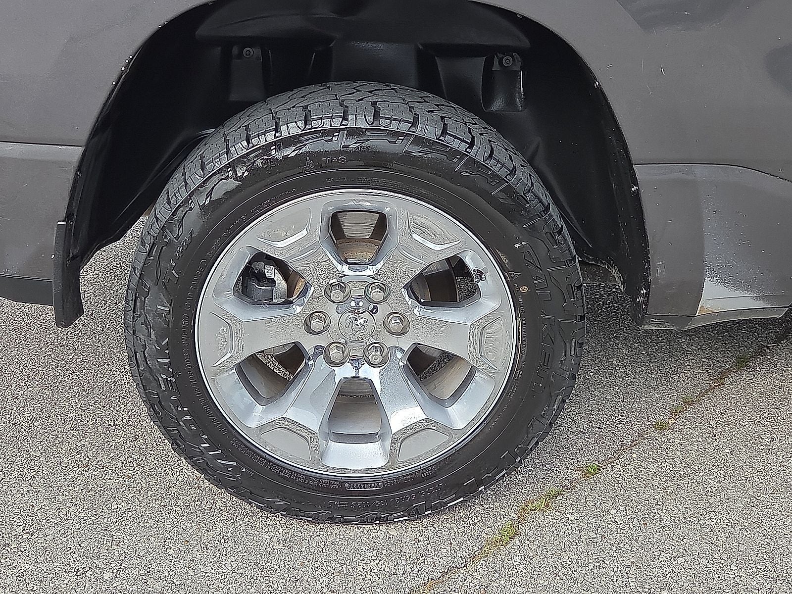 2020 RAM 1500 Big Horn Crew Cab 4x4 5'7' Box