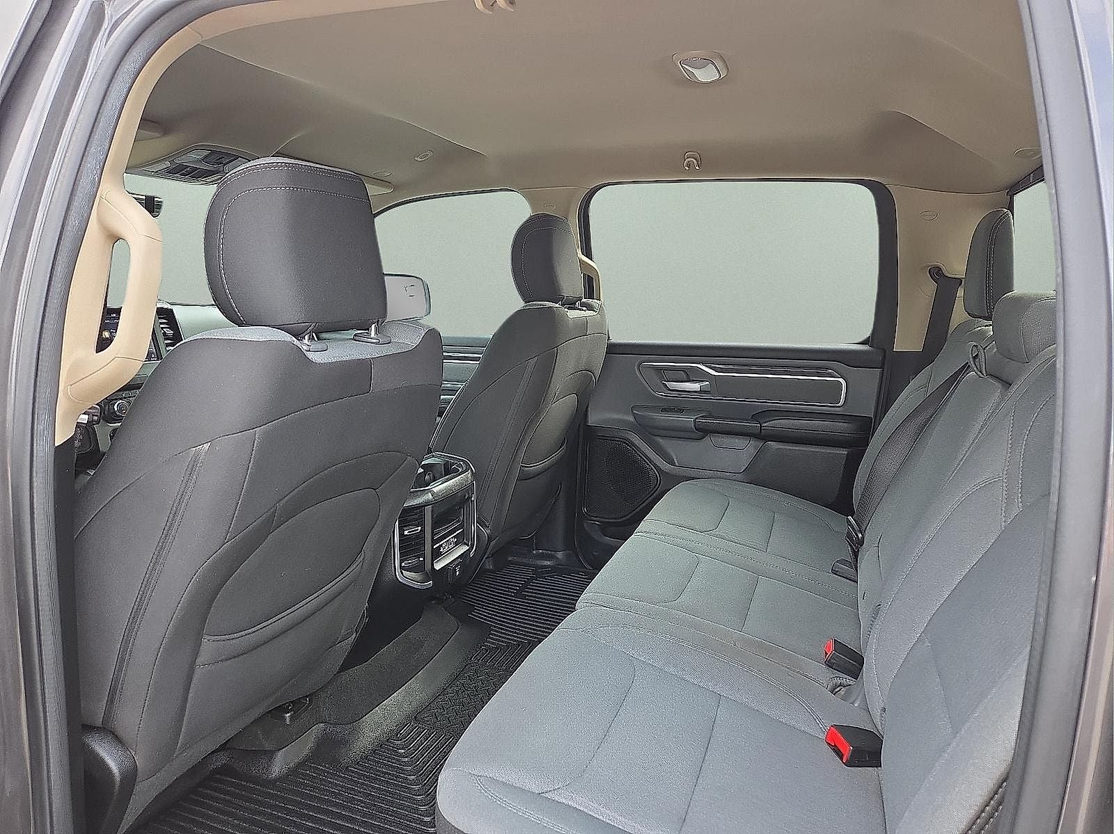 2020 RAM 1500 Big Horn Crew Cab 4x4 5'7' Box