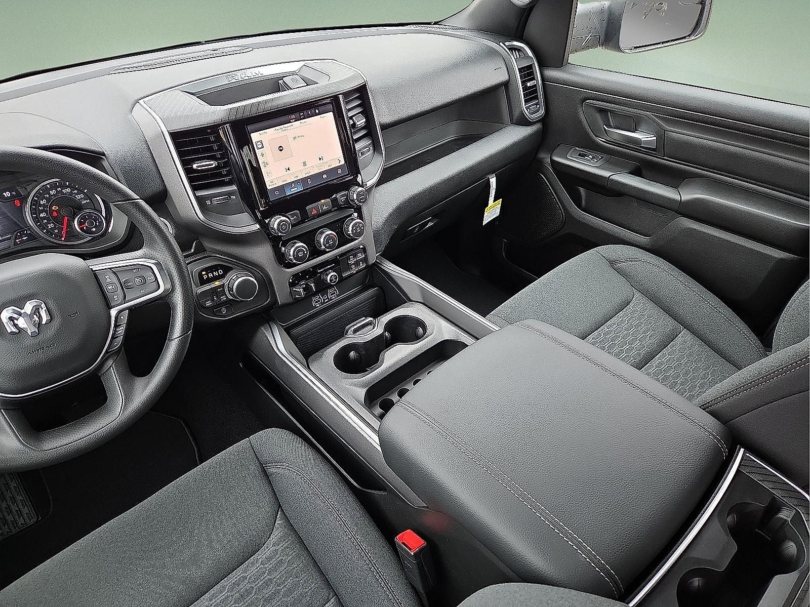 2026 RAM Ram 1500 RAM 1500 EXPRESS CREW CAB 4X4 5'7' BOX